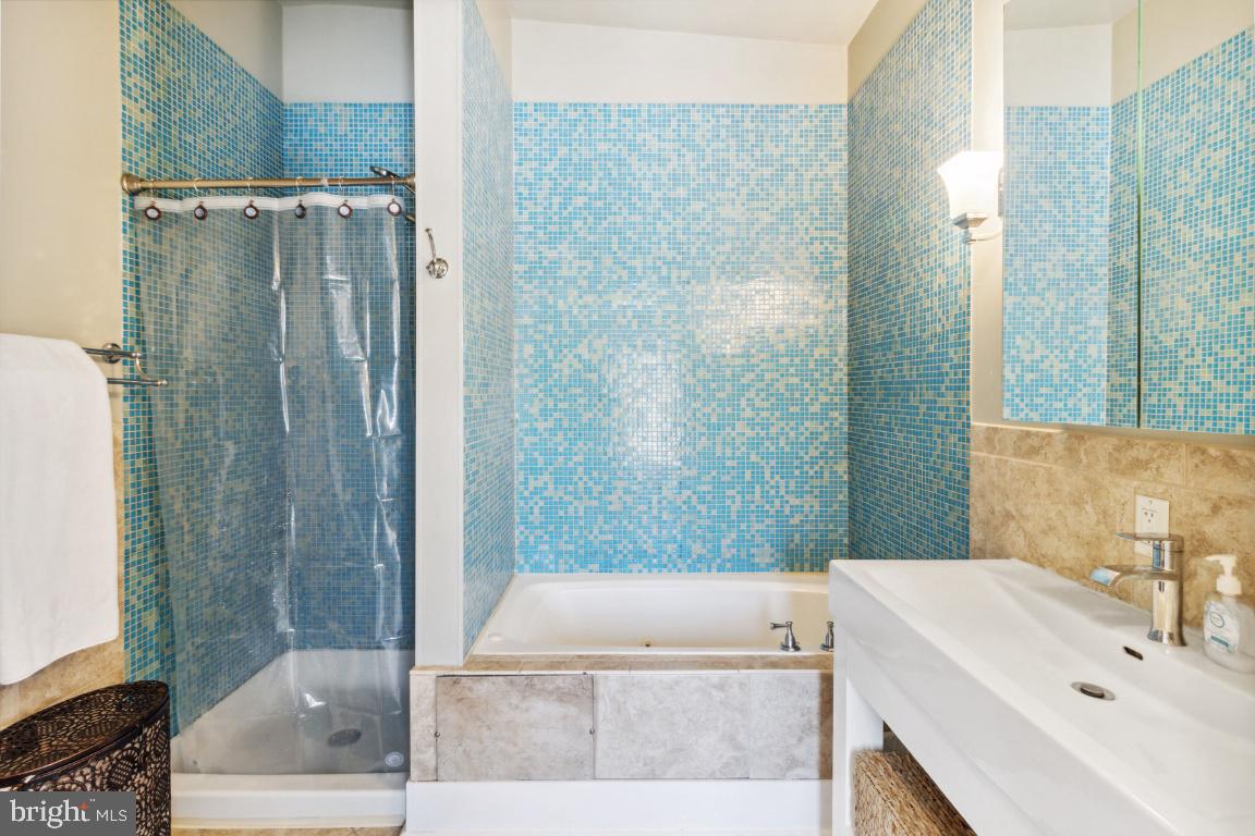 FELLS POINT HISTORIC DISTRICT - Residential