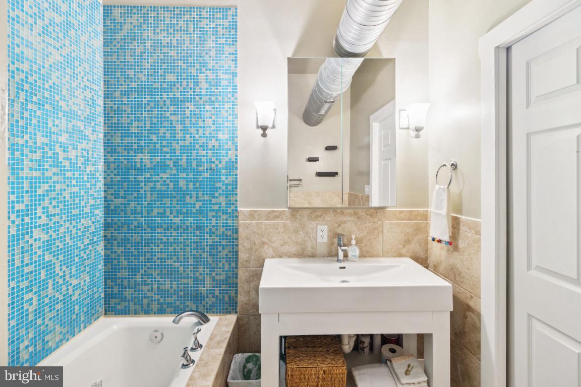 FELLS POINT HISTORIC DISTRICT - Residential