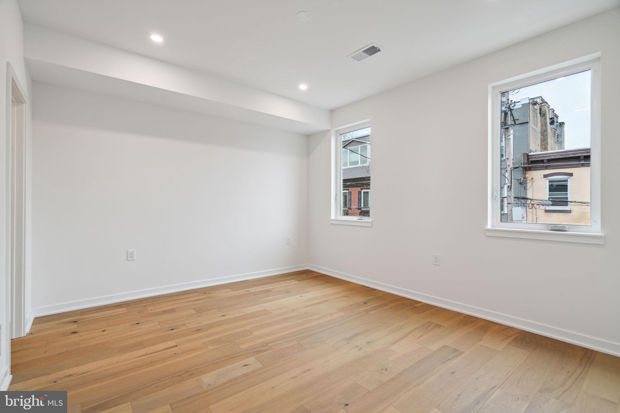 GRADUATE HOSPITAL - Residential