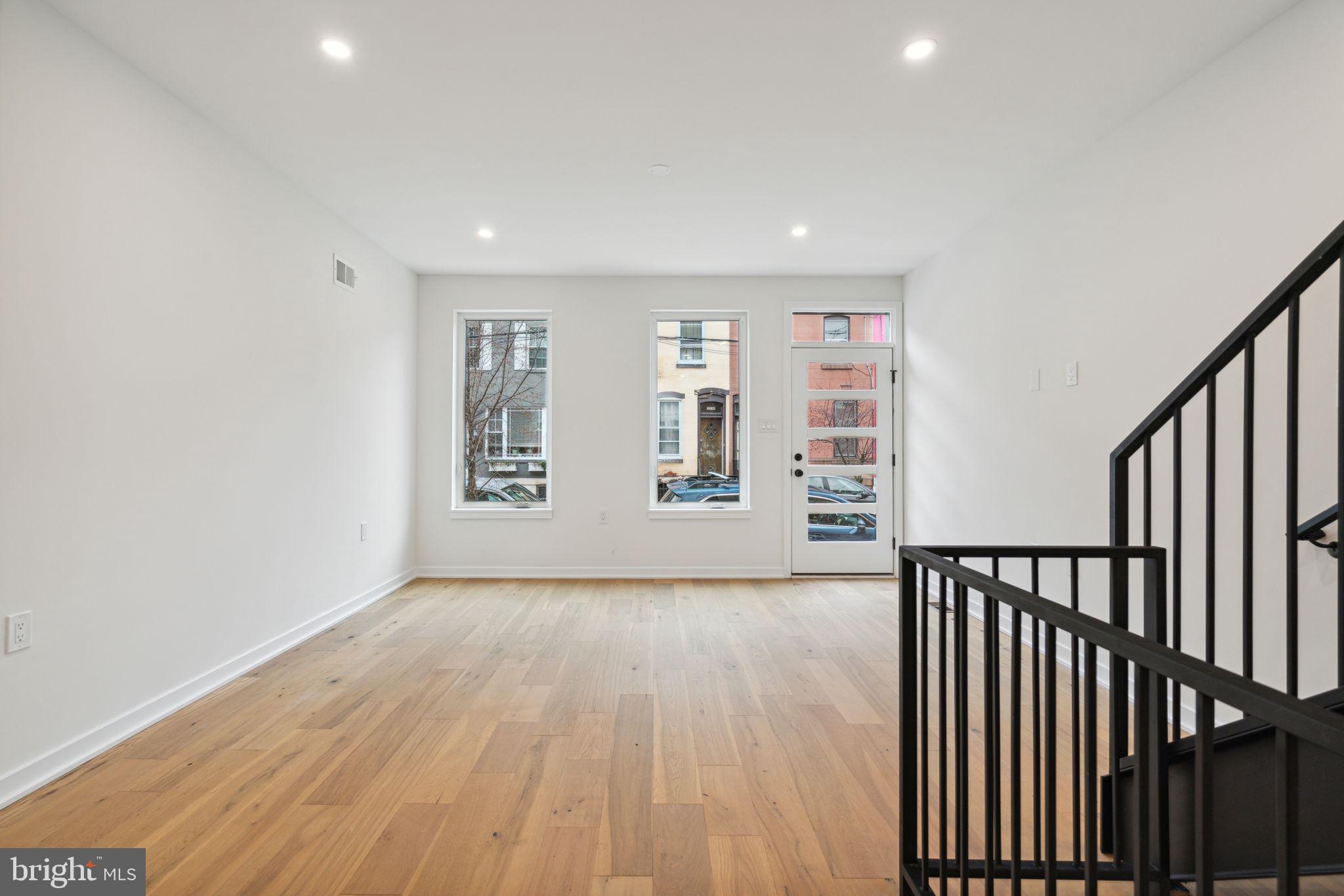 GRADUATE HOSPITAL - Residential