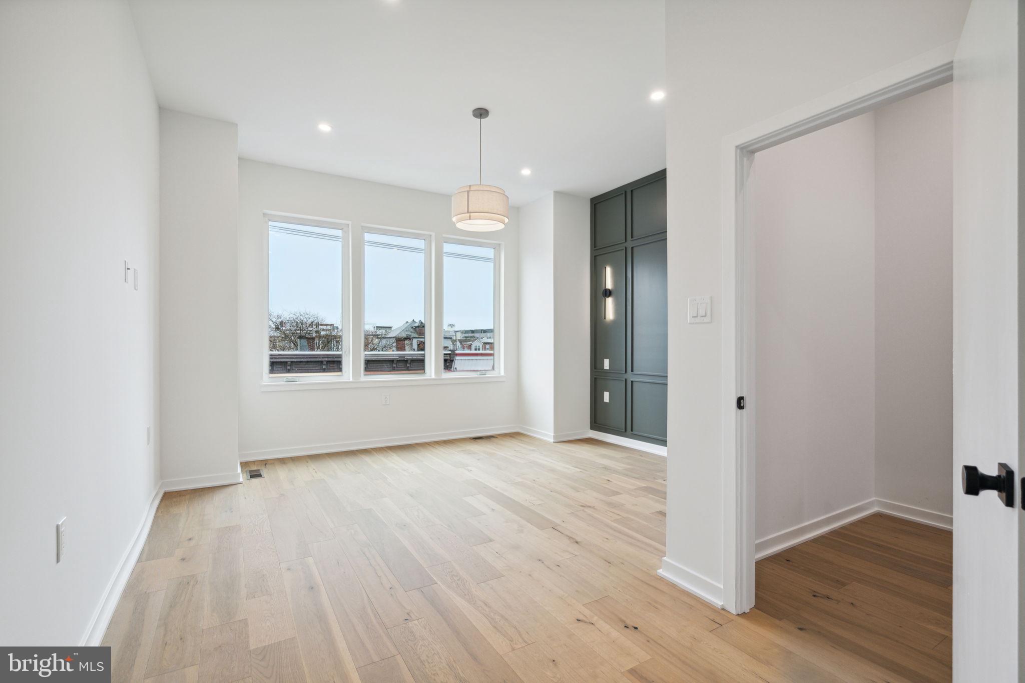 GRADUATE HOSPITAL - Residential