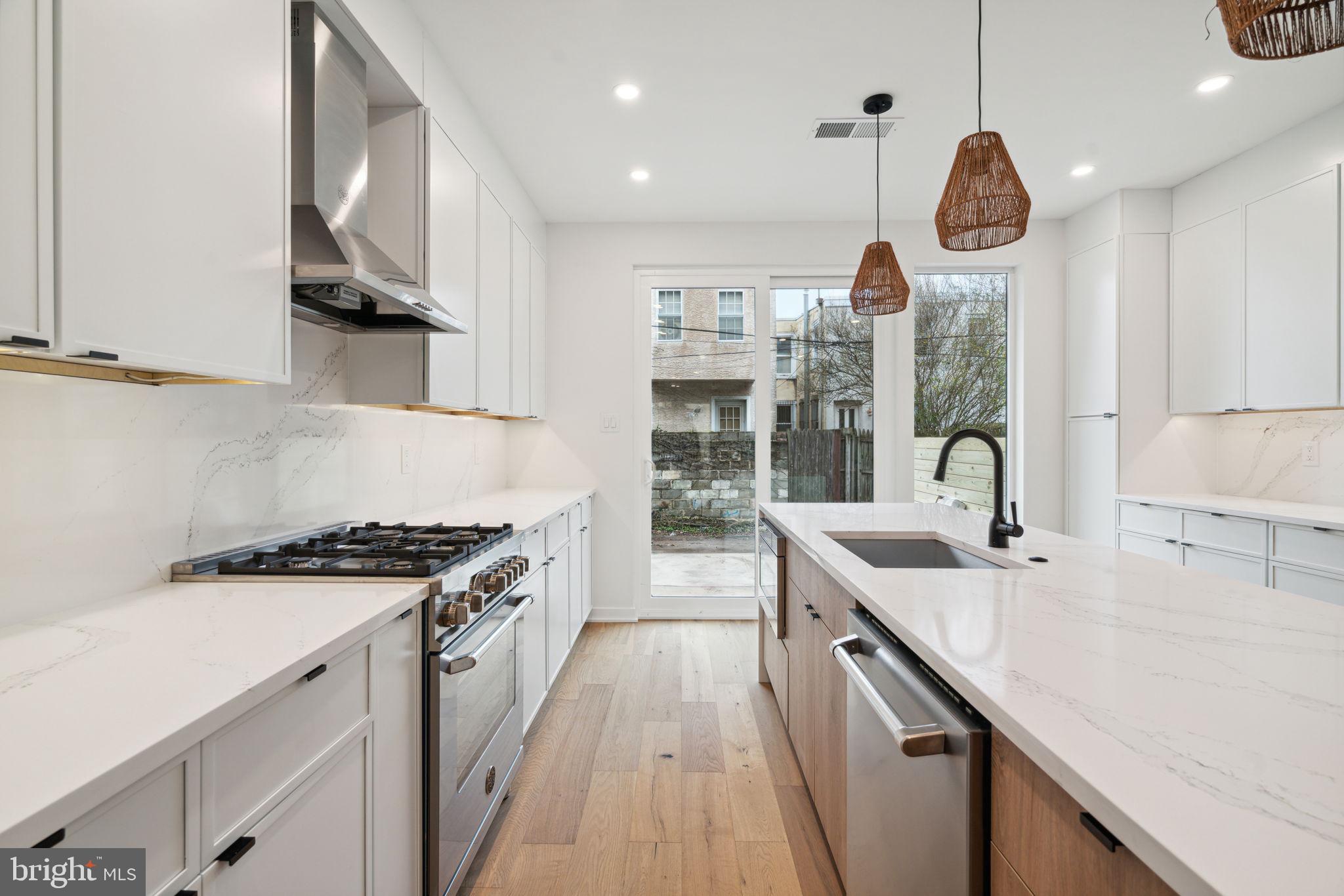 GRADUATE HOSPITAL - Residential