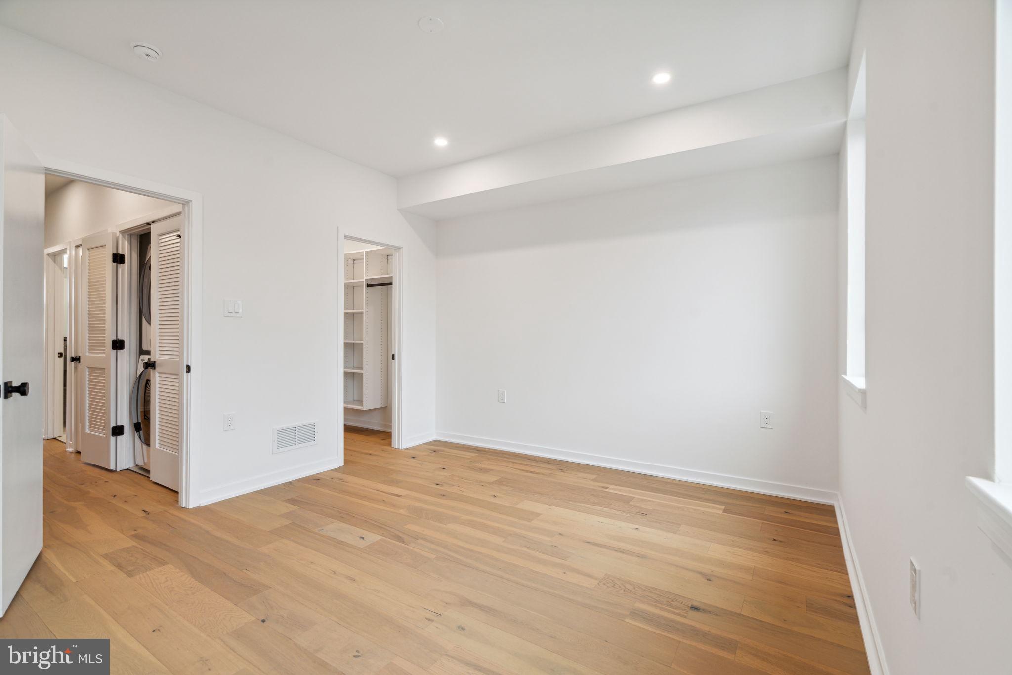 GRADUATE HOSPITAL - Residential