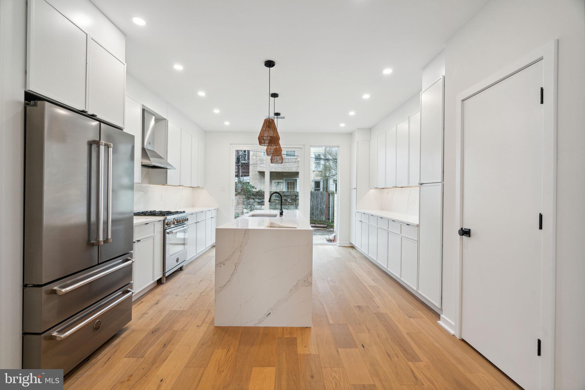 GRADUATE HOSPITAL - Residential