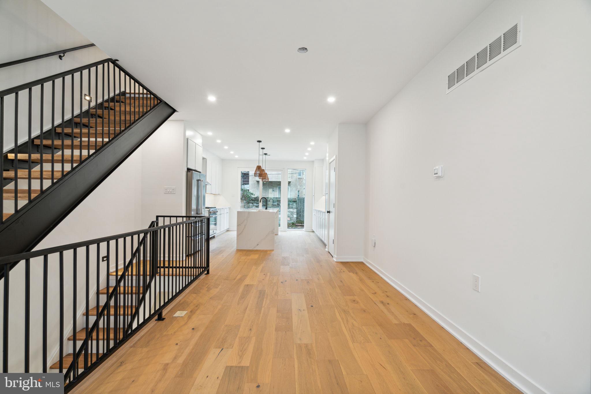 GRADUATE HOSPITAL - Residential