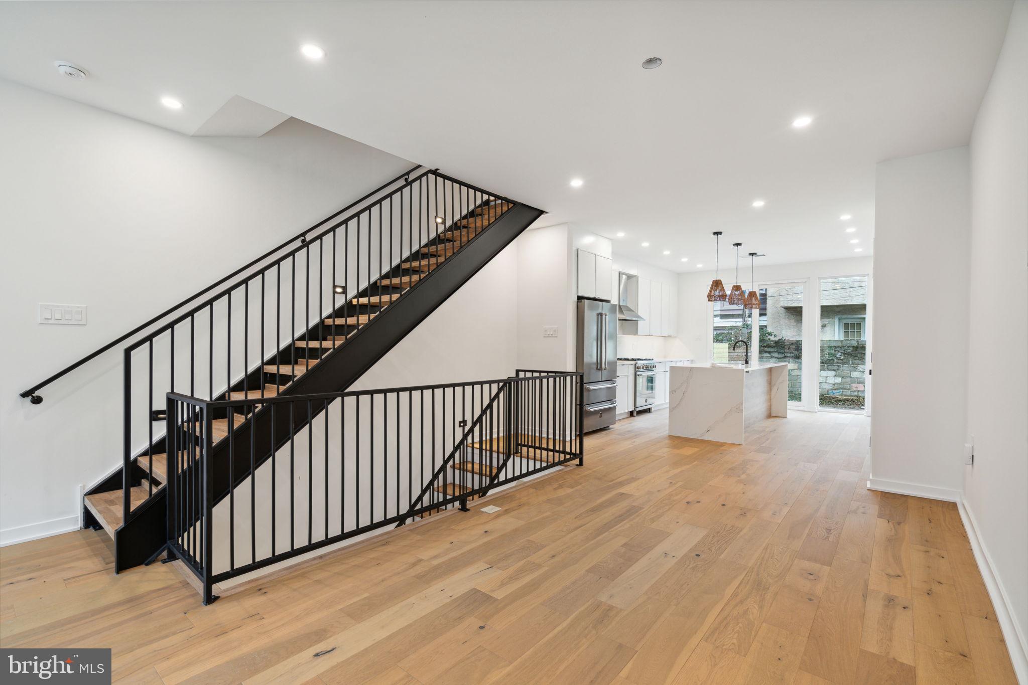 GRADUATE HOSPITAL - Residential