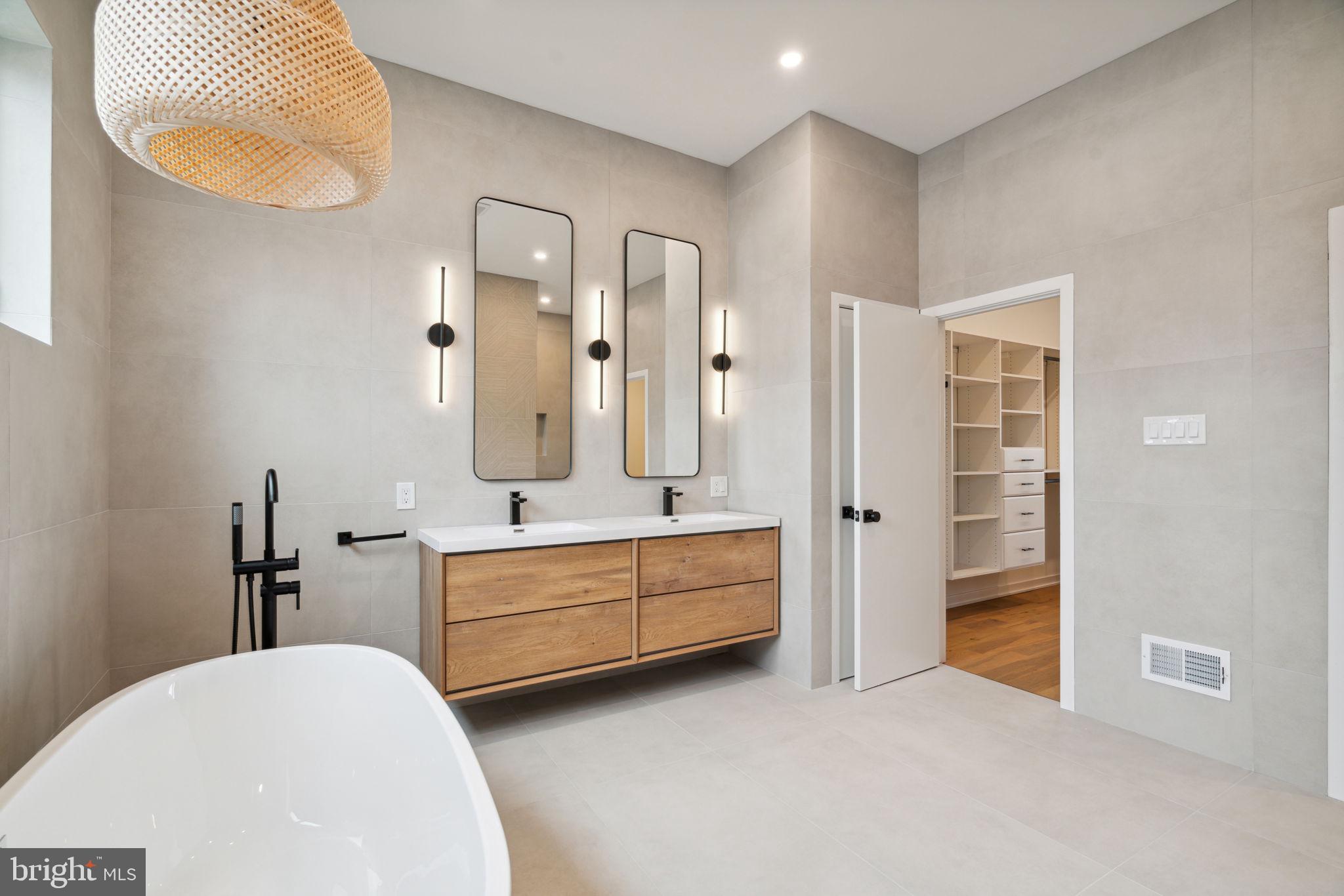 GRADUATE HOSPITAL - Residential