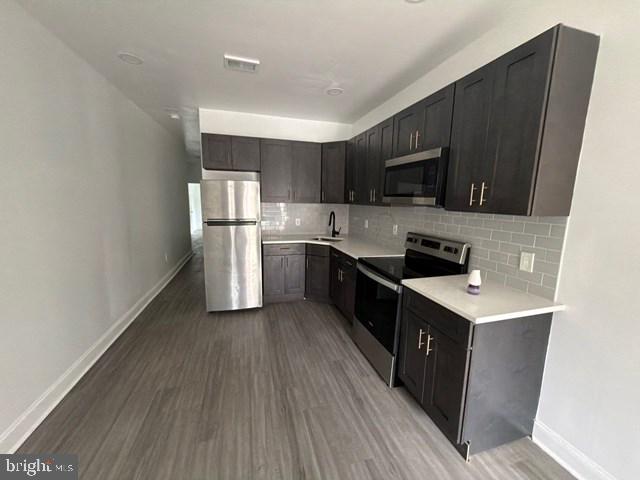 1135 W VENANGO STREET