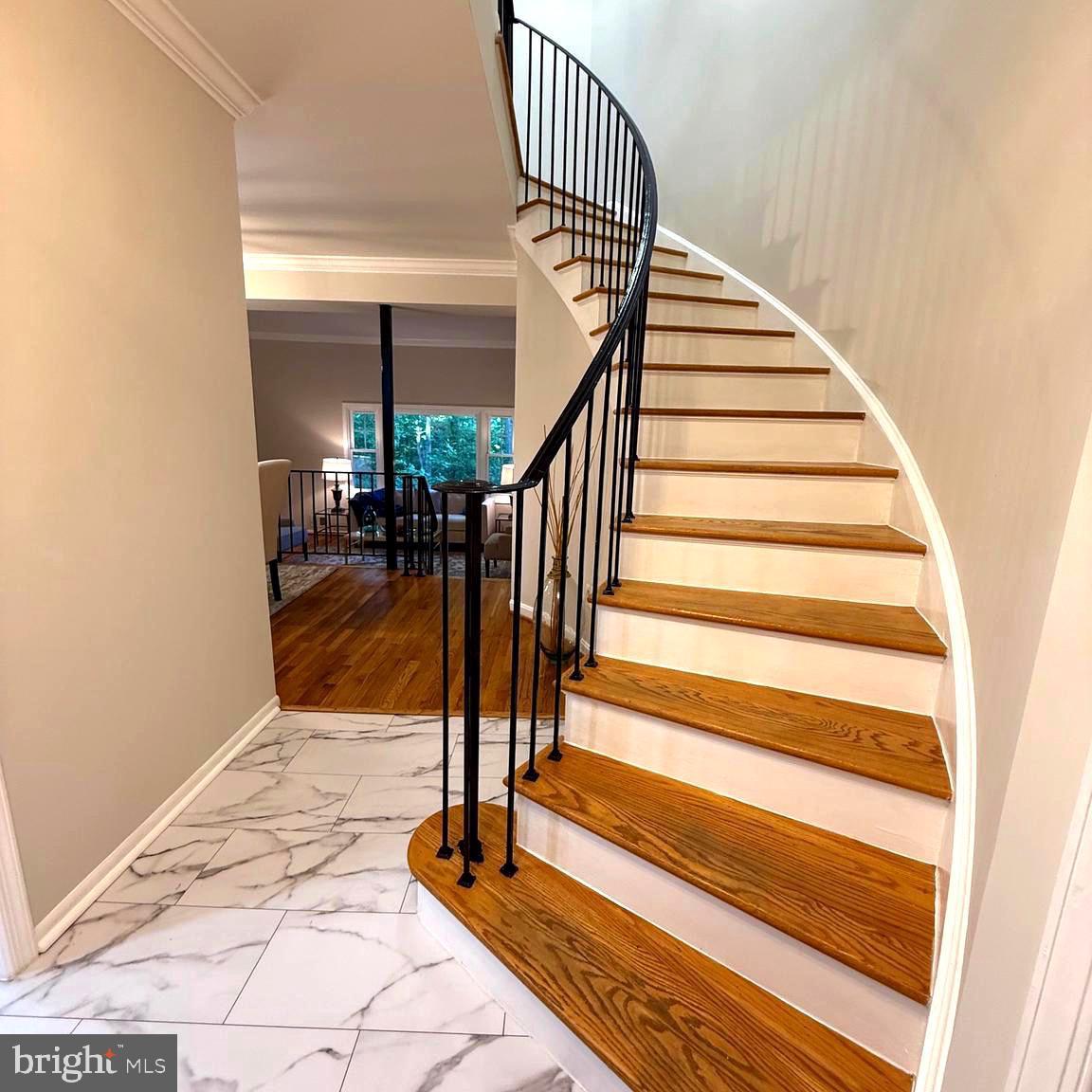 5929 KINGSFORD ROAD 372