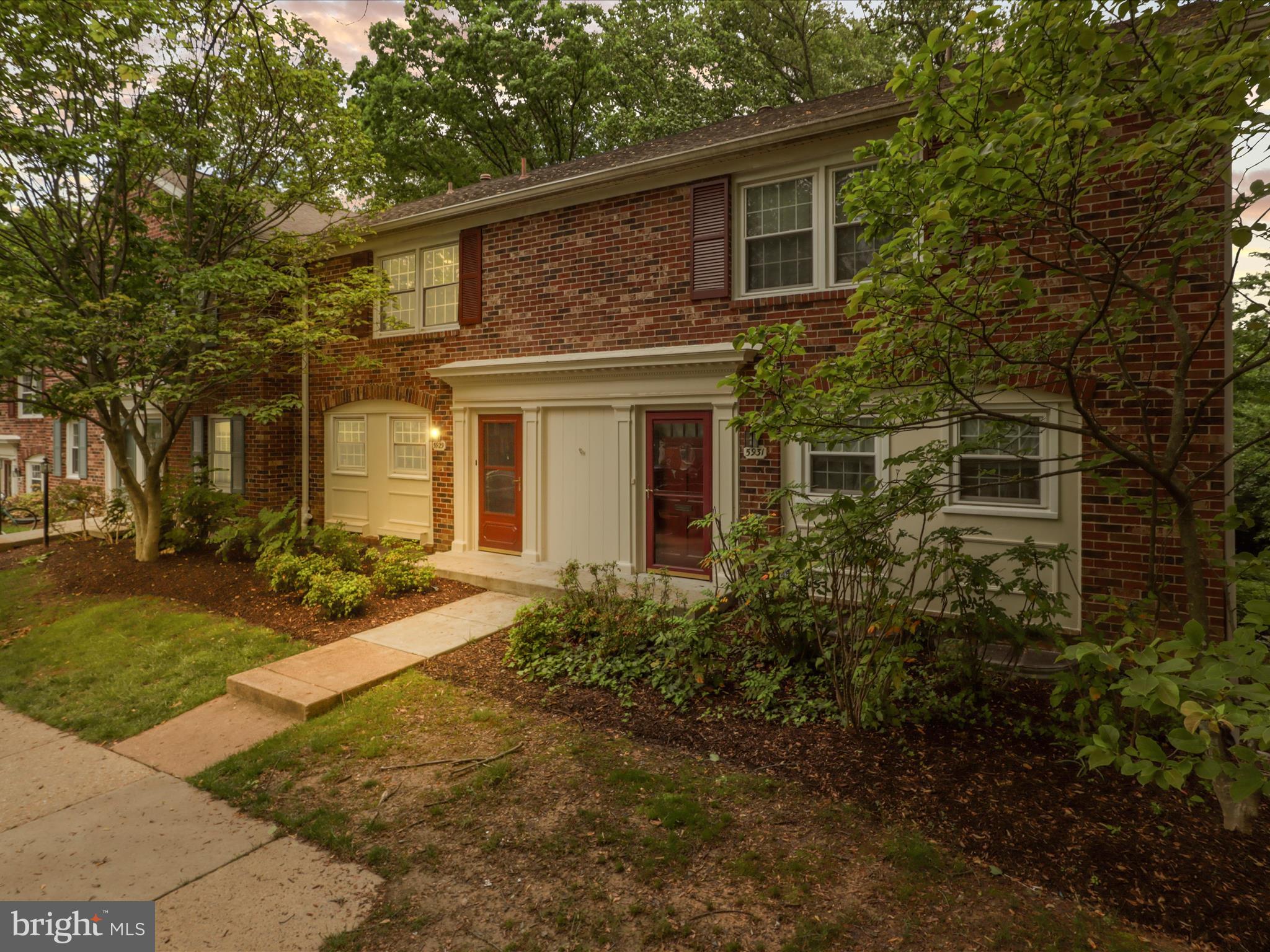 5929 KINGSFORD ROAD 372