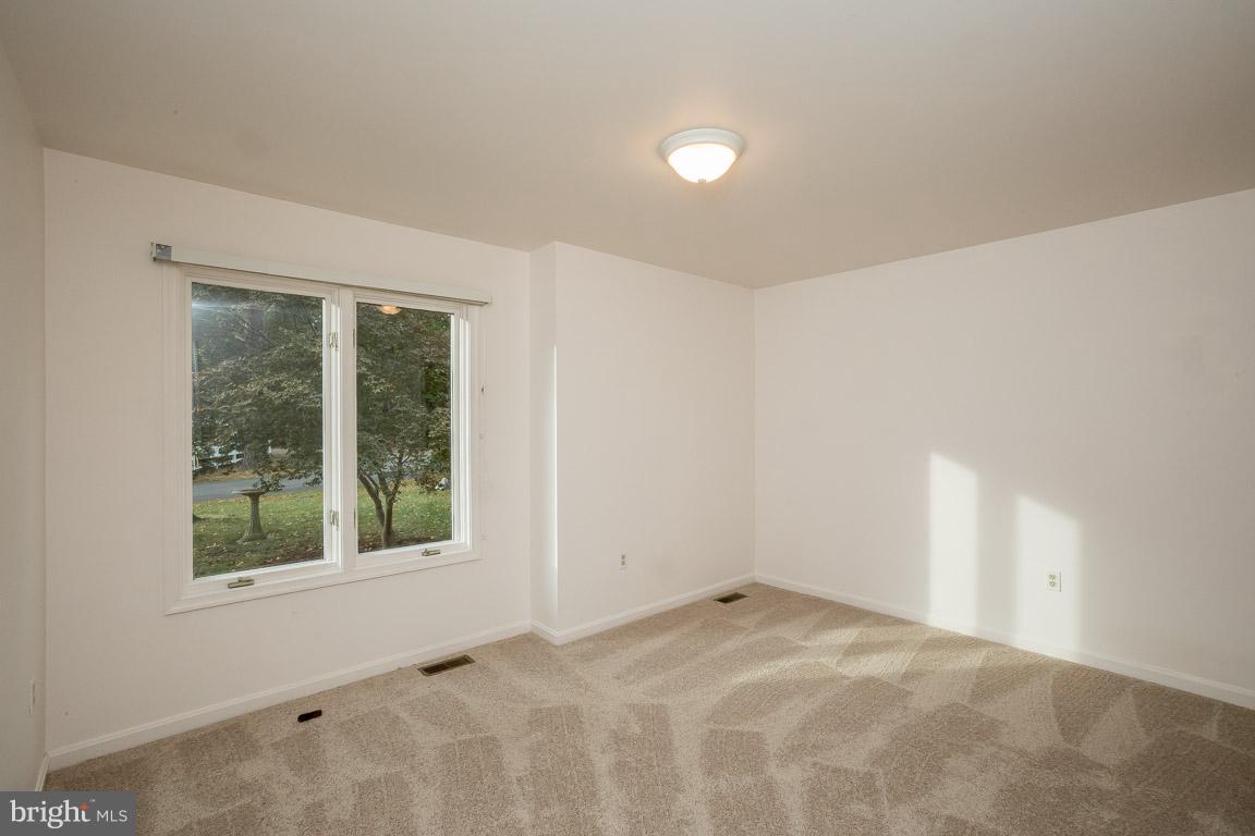 DRUM POINT - Residential