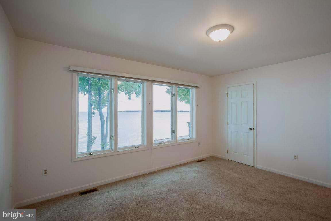 DRUM POINT - Residential