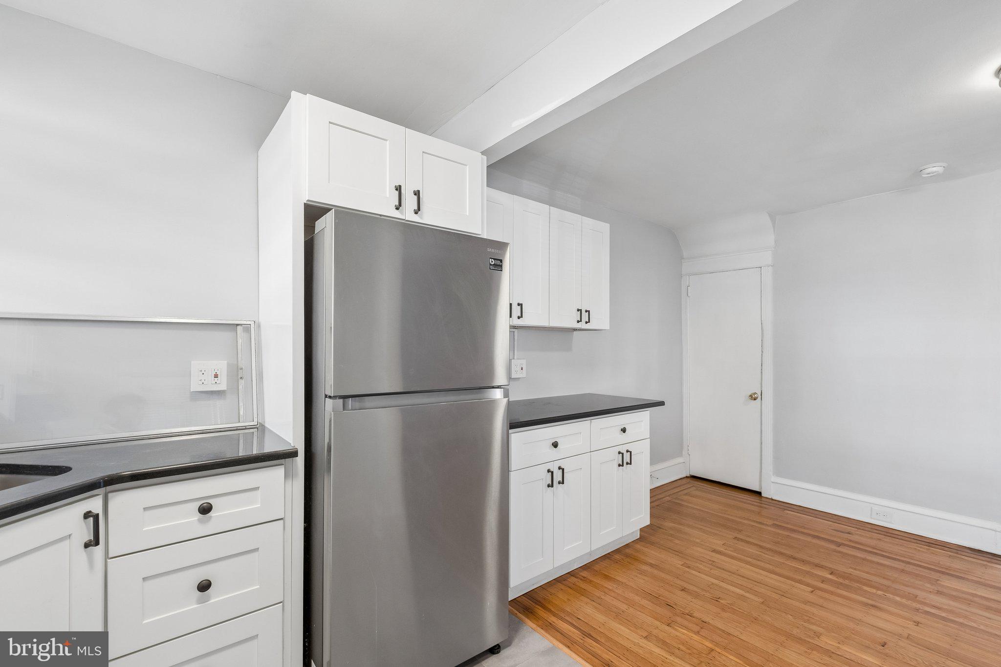 EAST FALLS - Residential