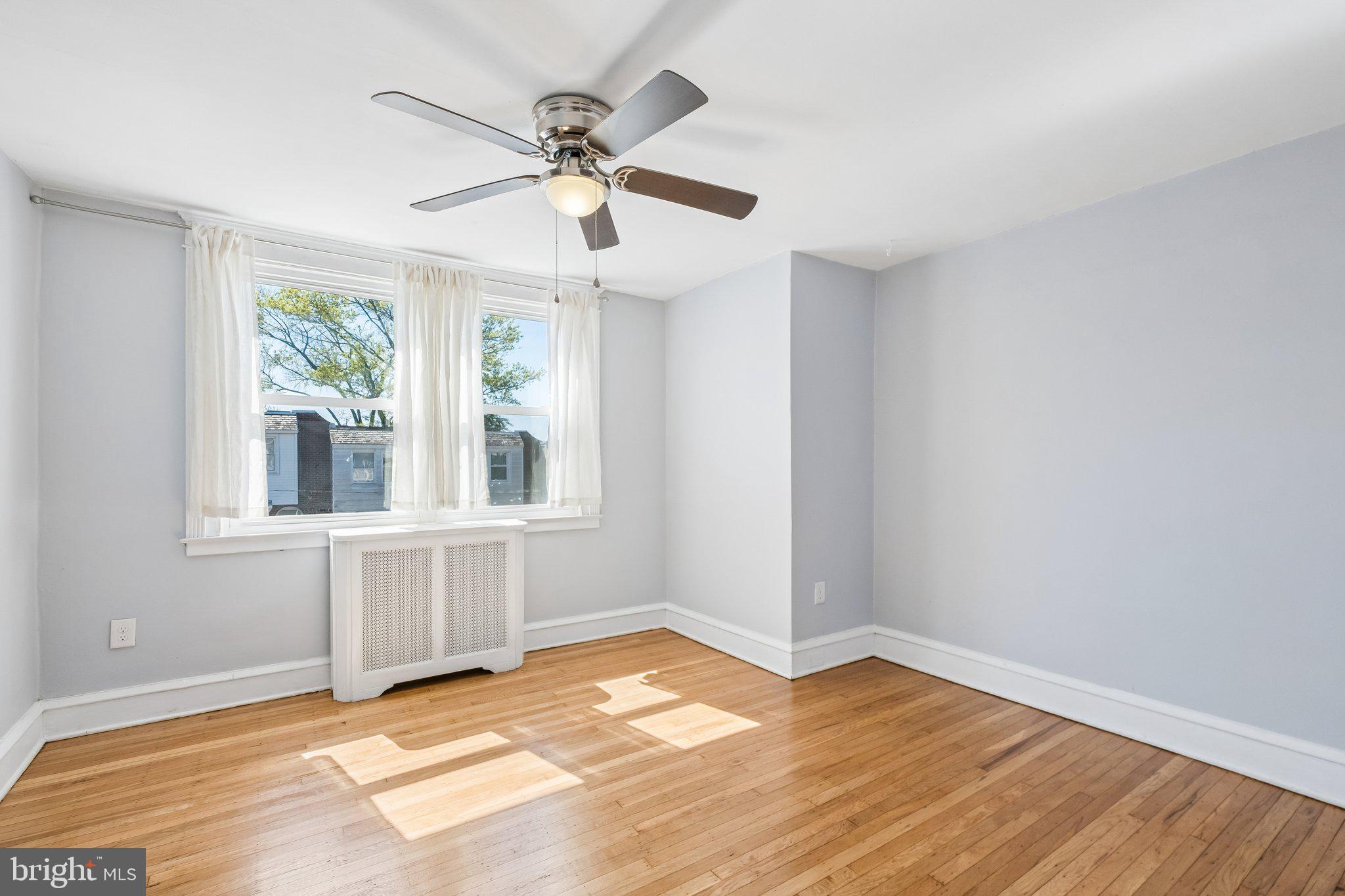 EAST FALLS - Residential