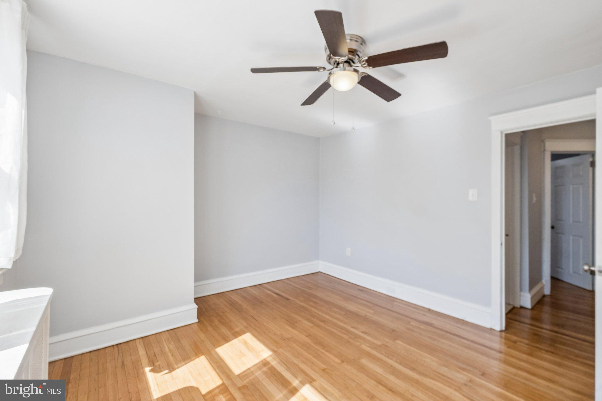 EAST FALLS - Residential