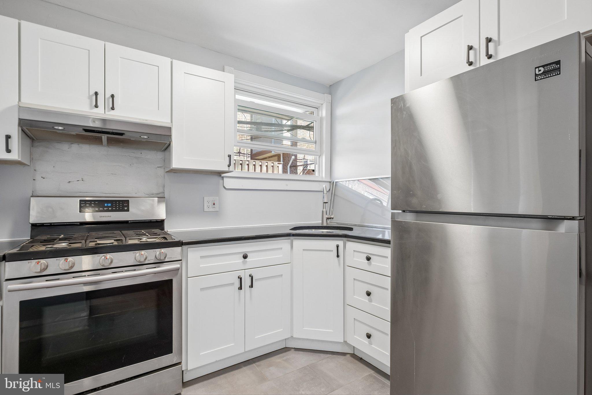 EAST FALLS - Residential