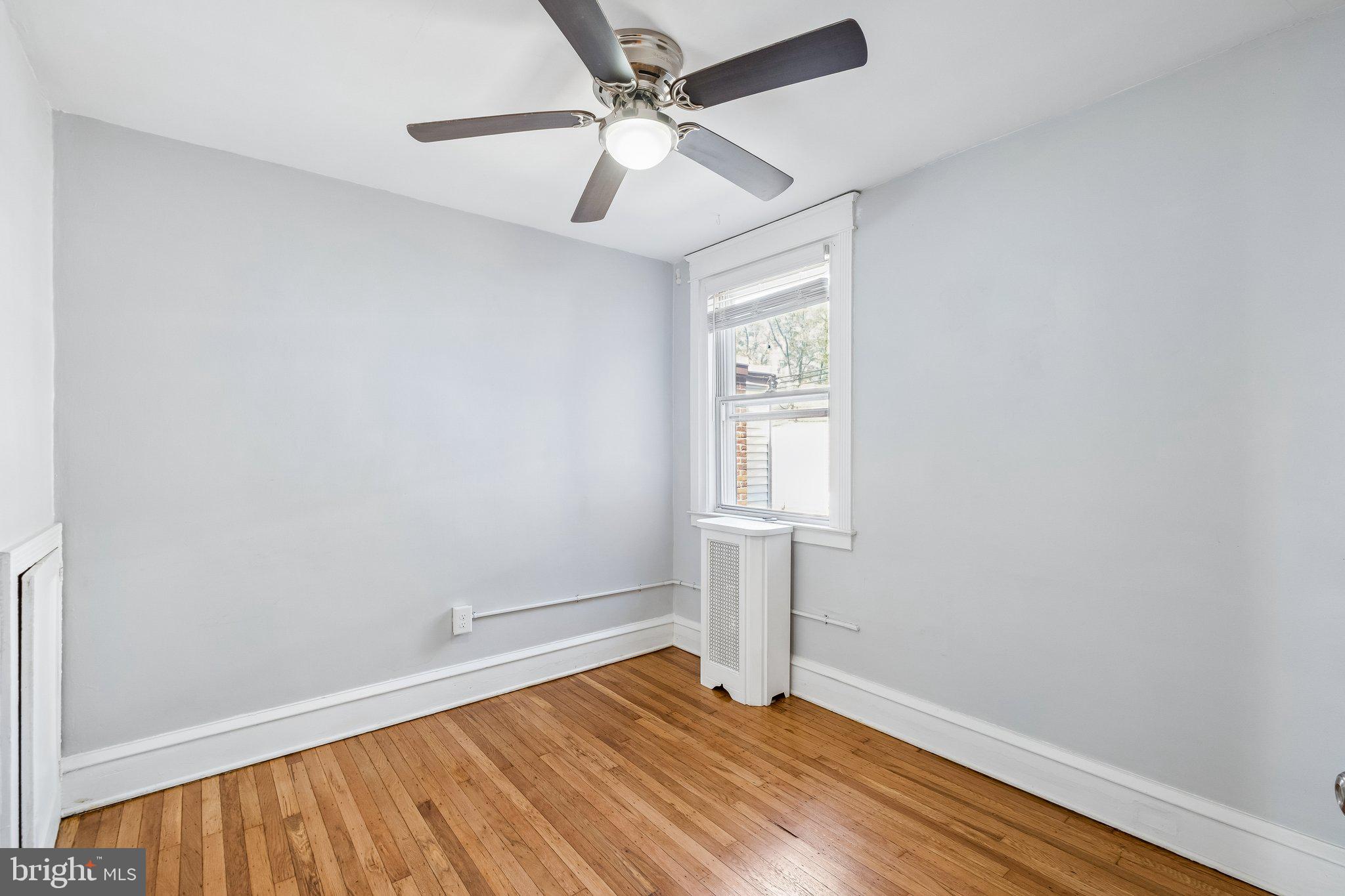 EAST FALLS - Residential