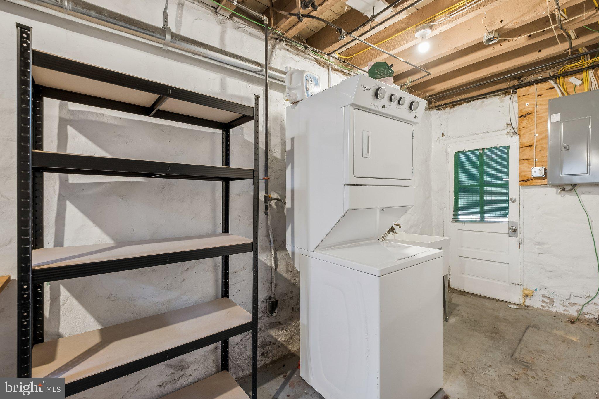 EAST FALLS - Residential