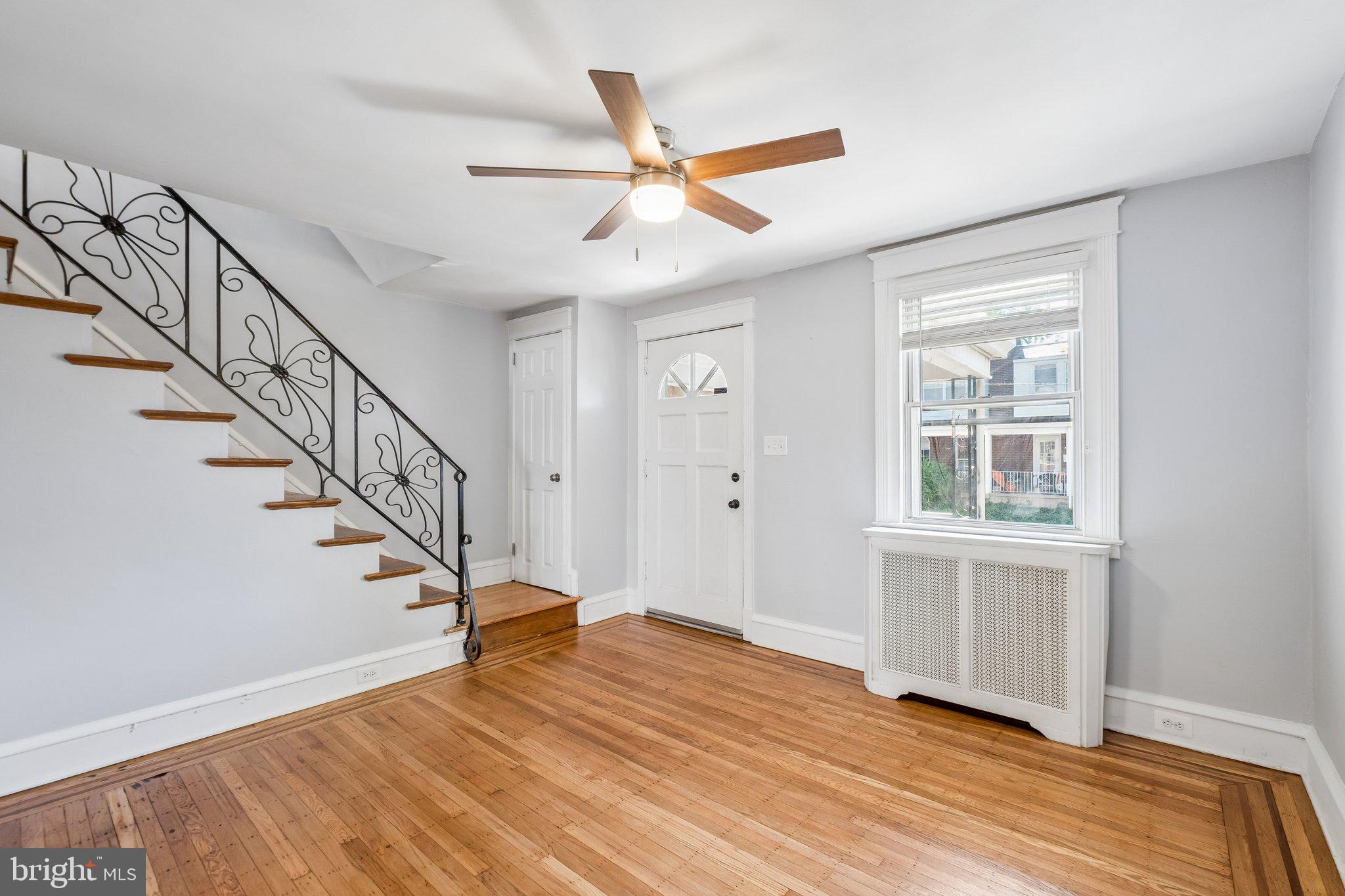 EAST FALLS - Residential