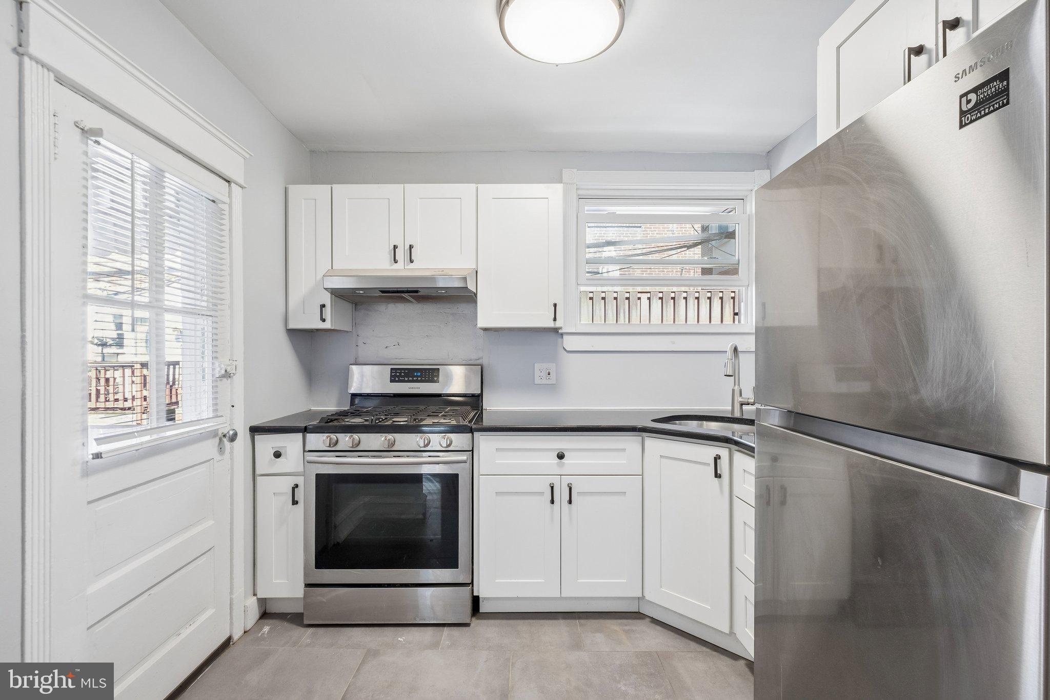 EAST FALLS - Residential