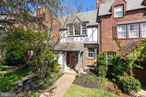 1511 44th Street NW, Washington, DC MLS: DCDC2195484
