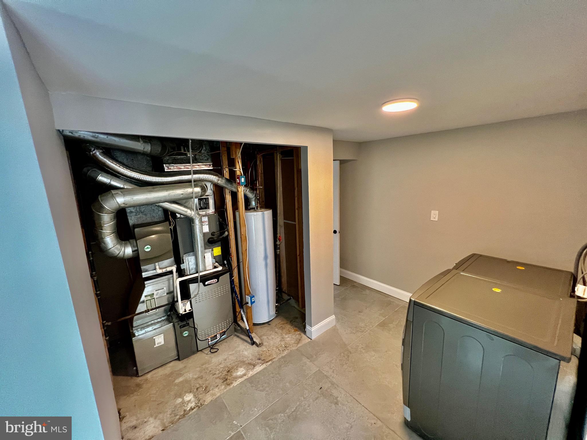 PRINCE WILLIAM ESTATES - Residential