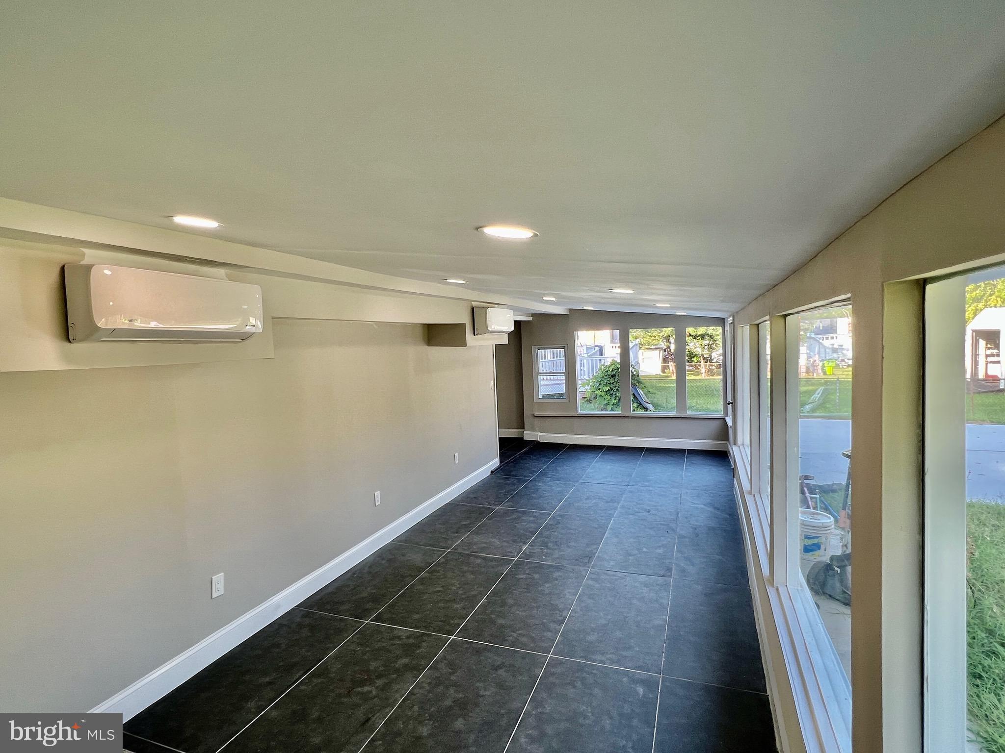 PRINCE WILLIAM ESTATES - Residential