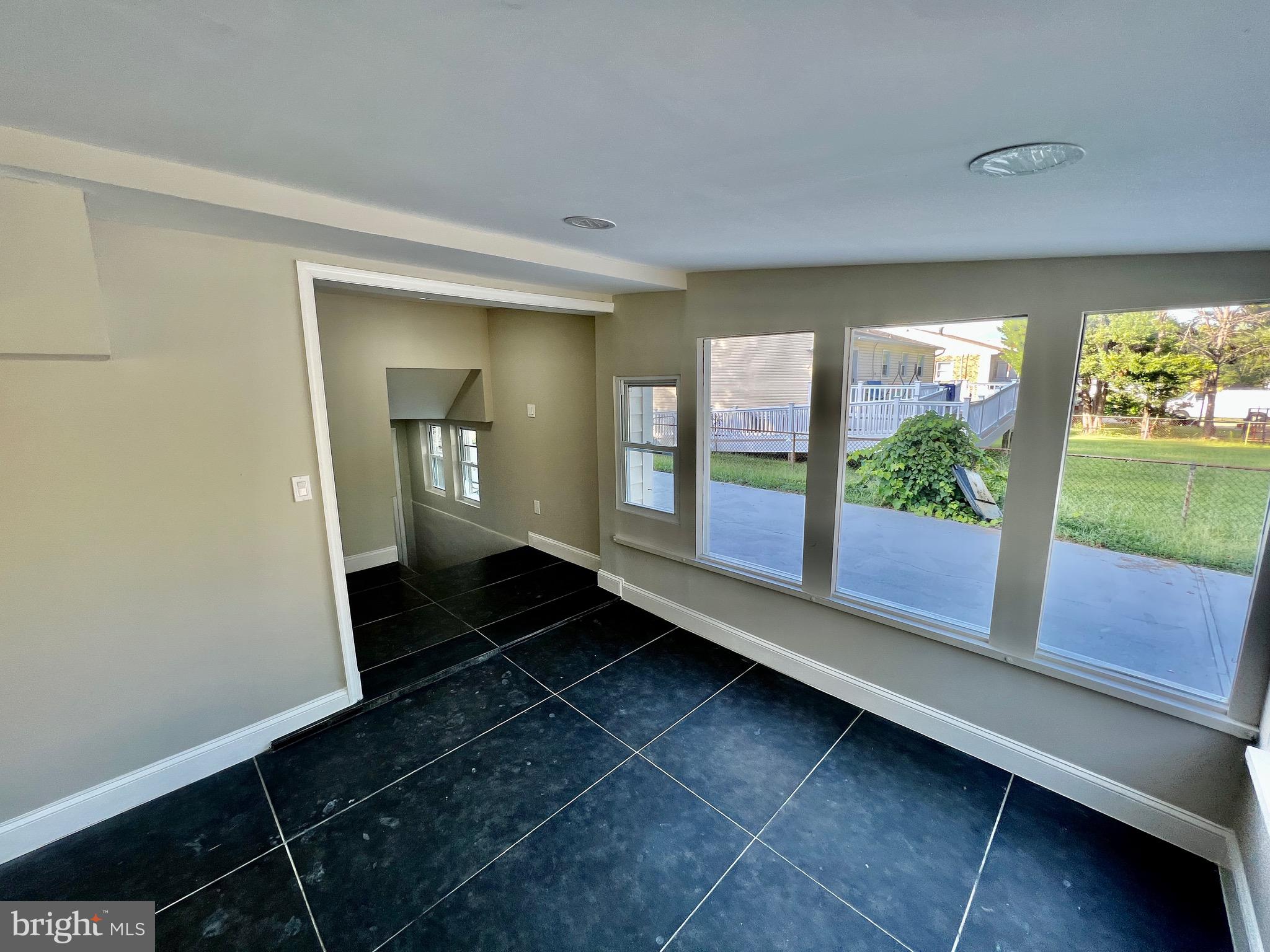 PRINCE WILLIAM ESTATES - Residential