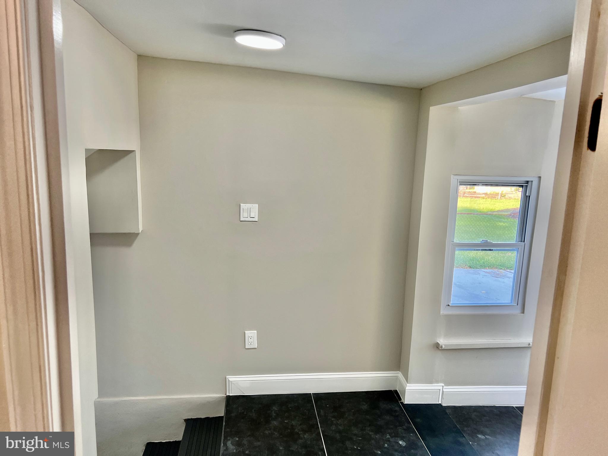 PRINCE WILLIAM ESTATES - Residential