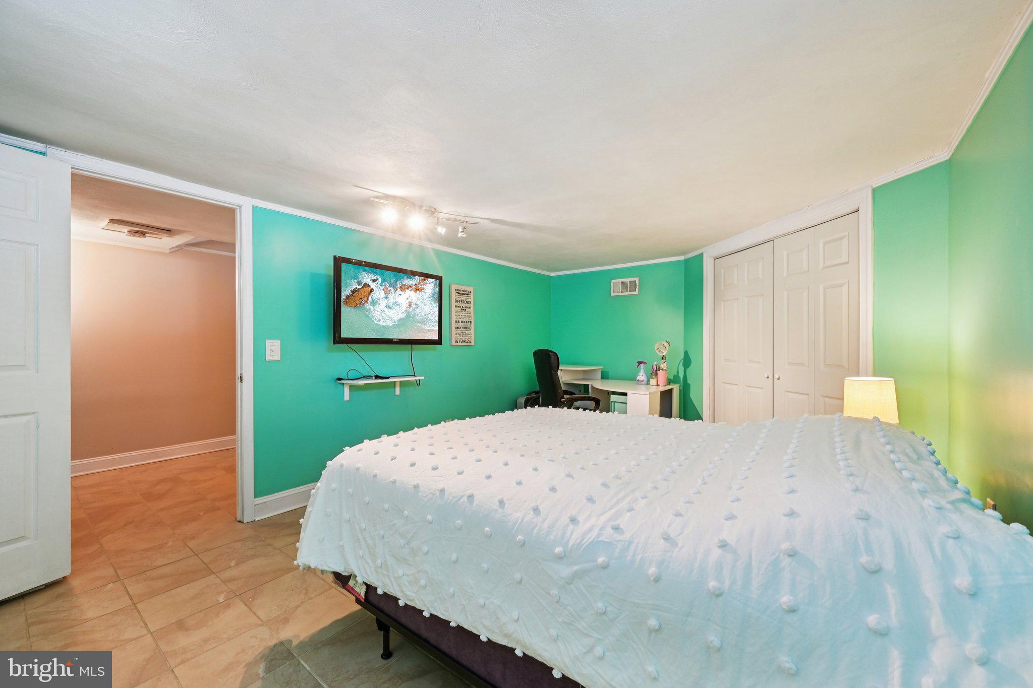 ACADEMY HEIGHTS - Residential