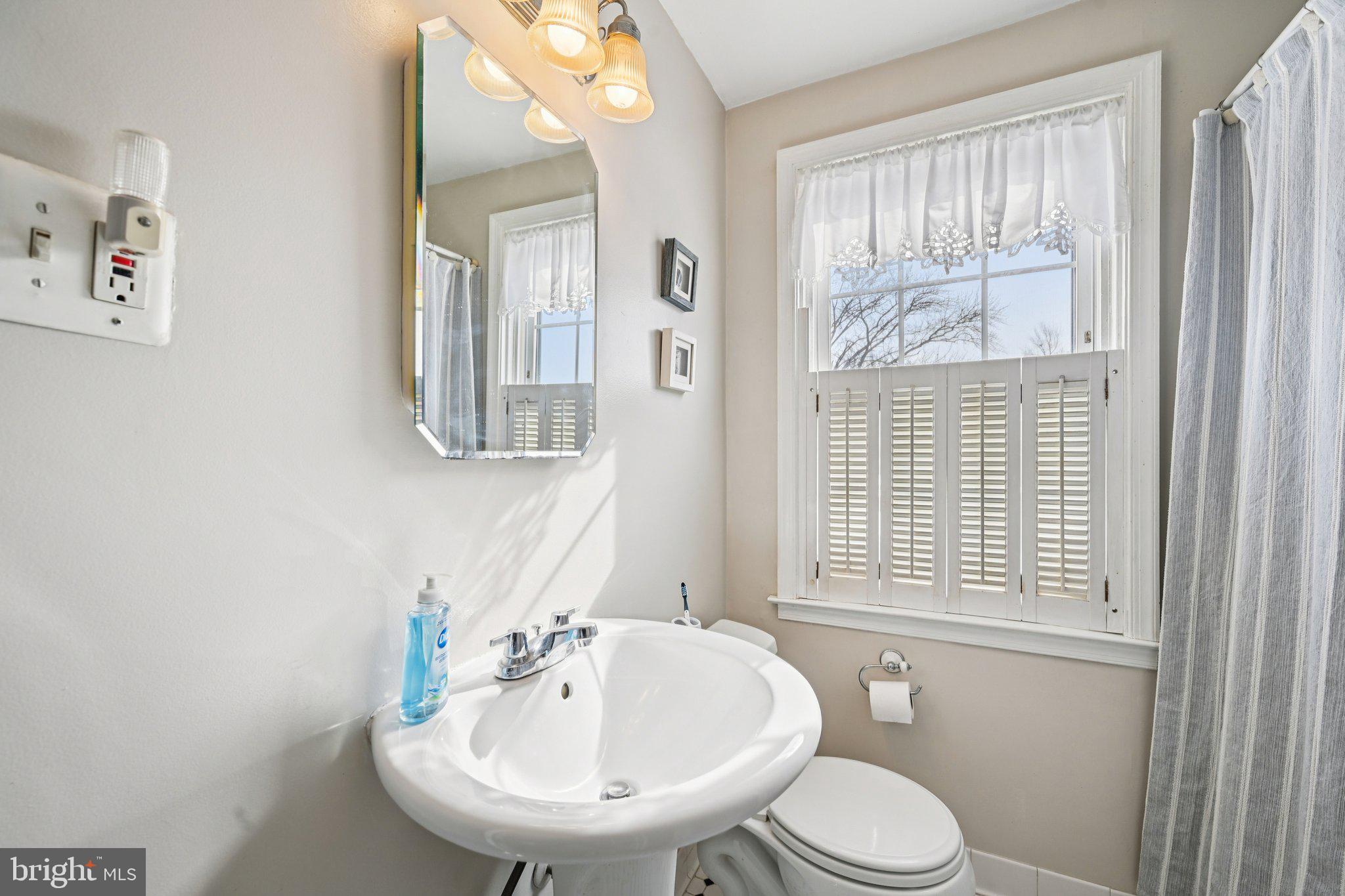 ACADEMY HEIGHTS - Residential