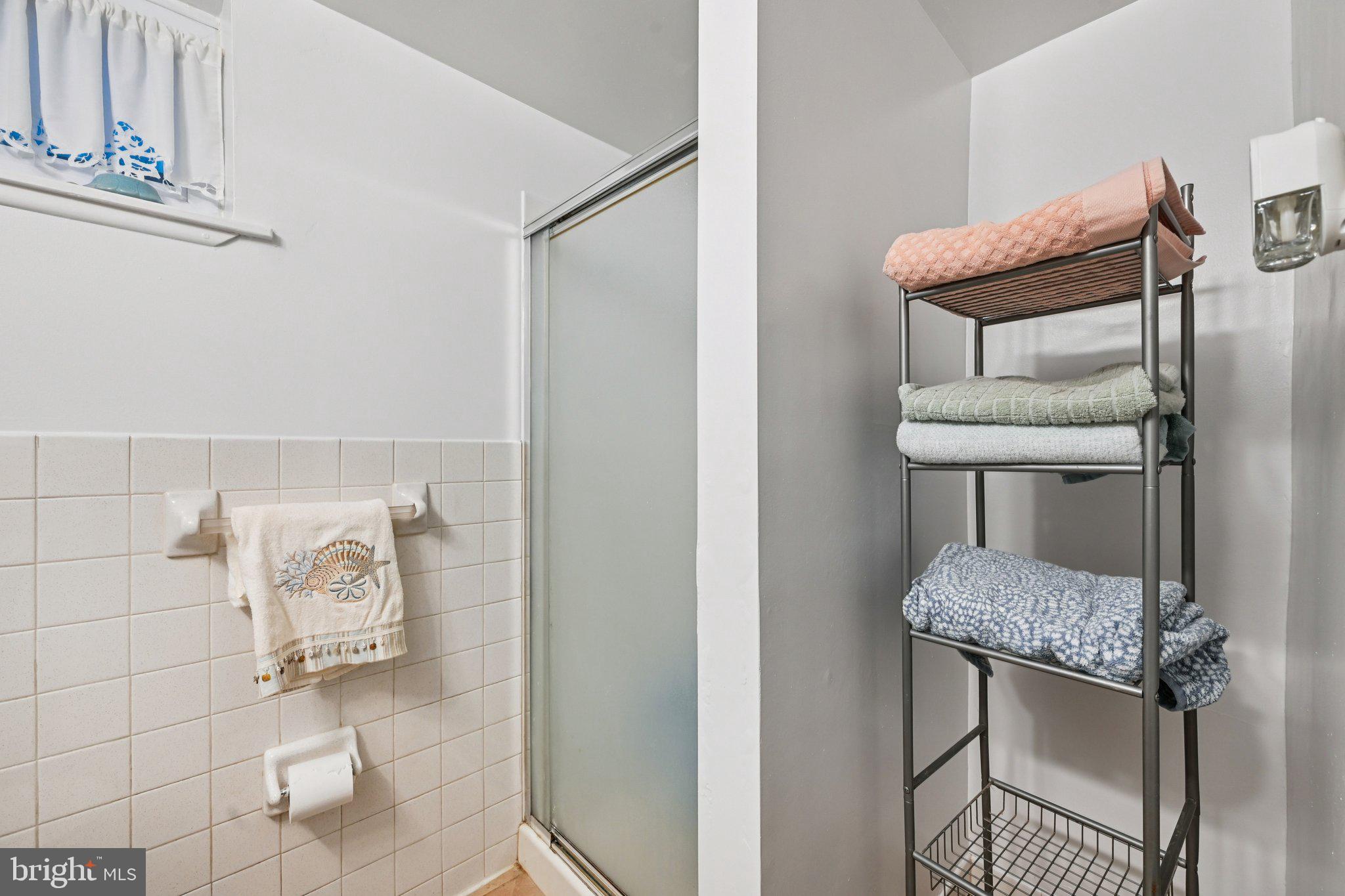 ACADEMY HEIGHTS - Residential