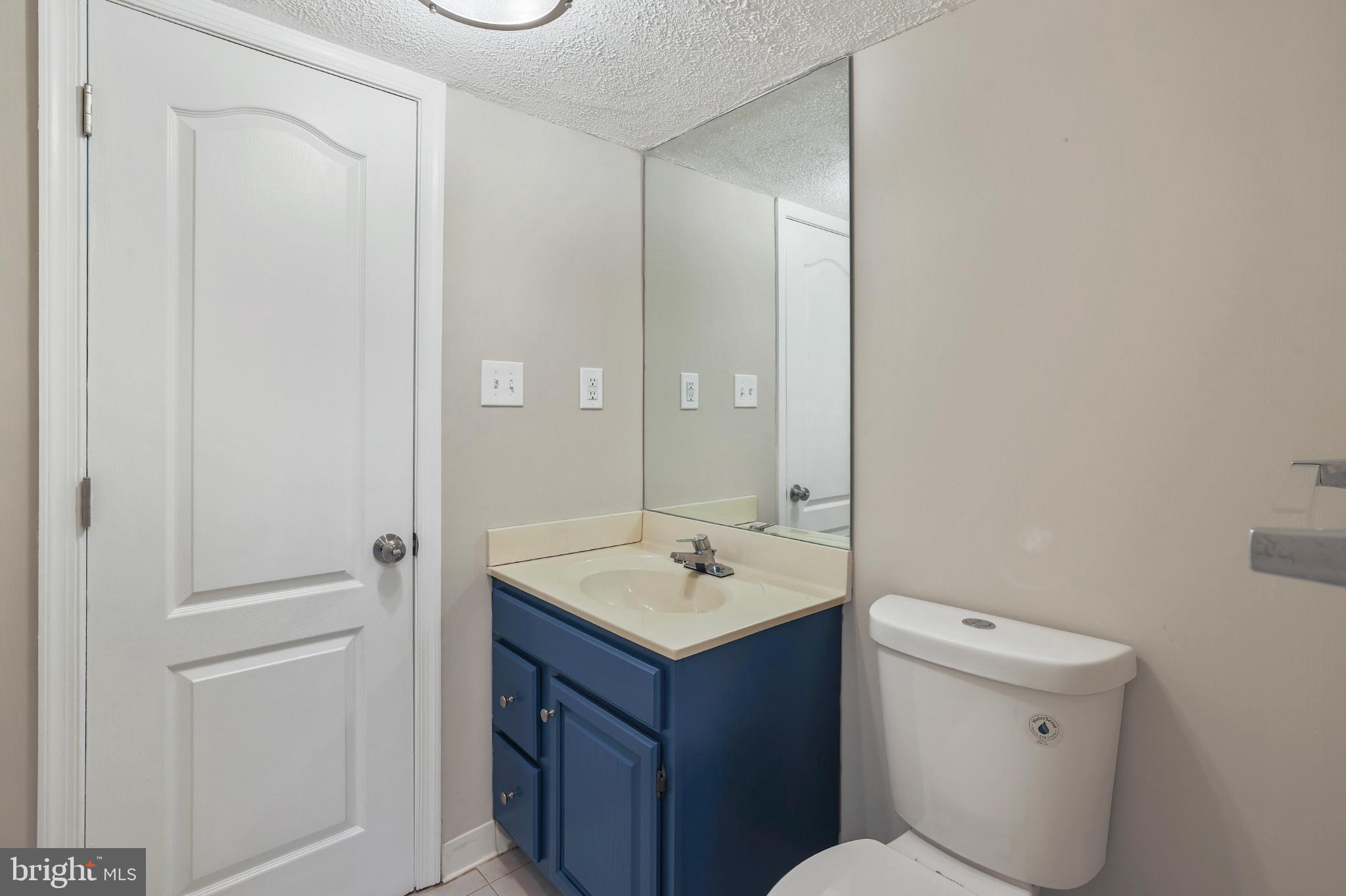 FALLS MANOR - Residential Lease