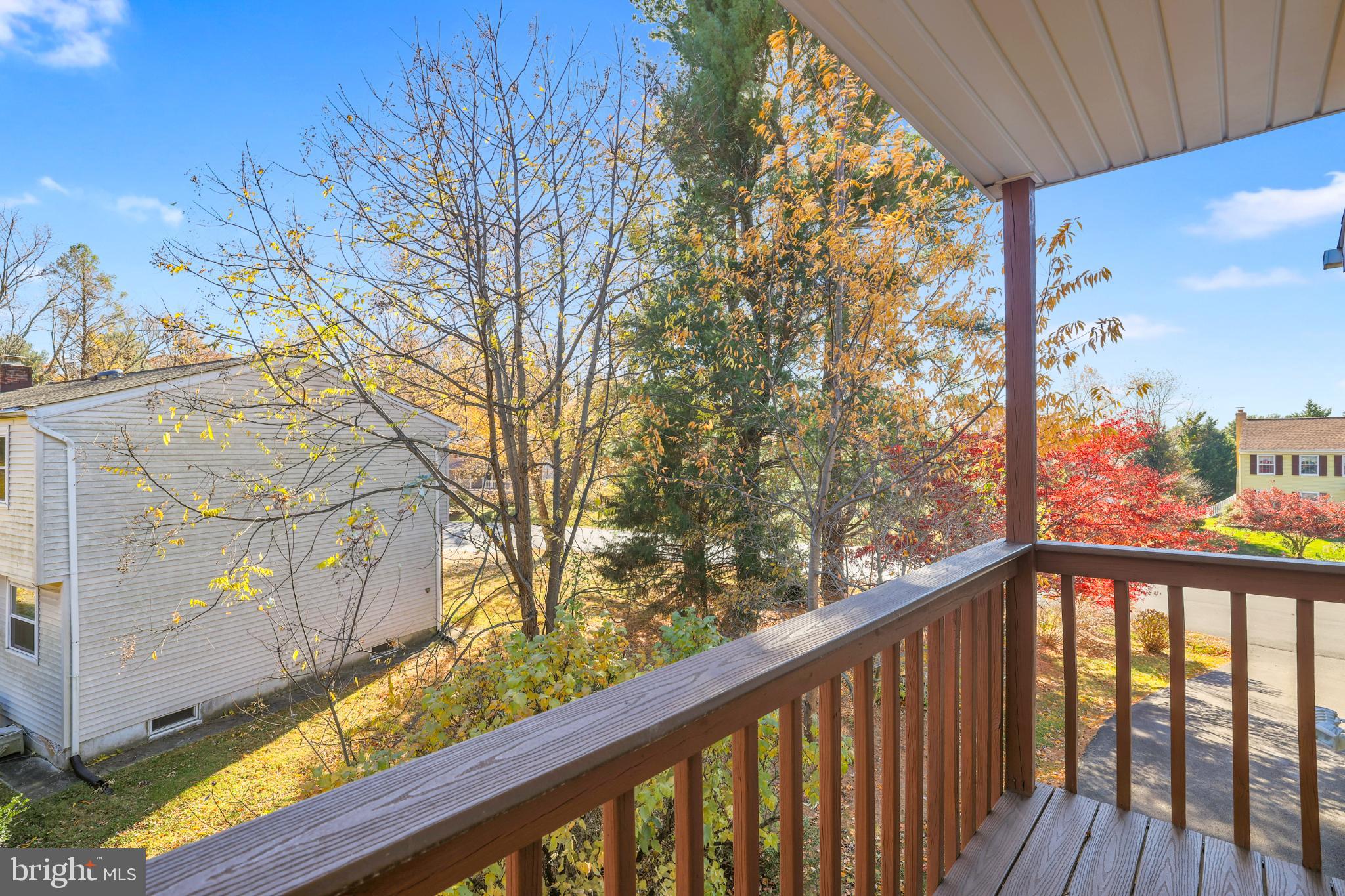 FALLS MANOR - Residential Lease