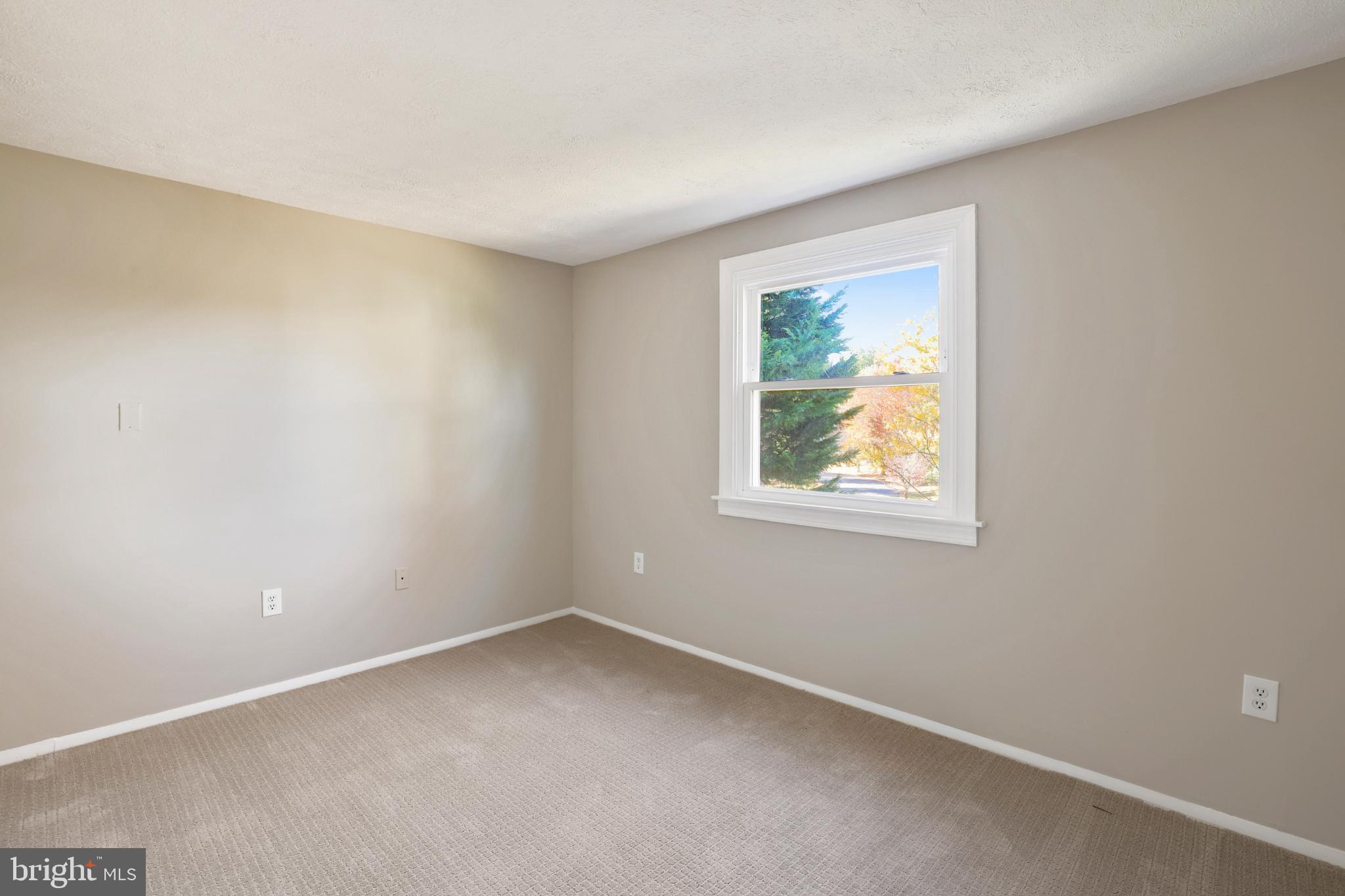 FALLS MANOR - Residential Lease