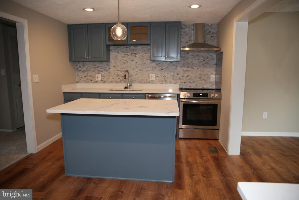 Photo of 10622 Cavalcade Street, GREAT FALLS, VA 22066 (MLS # VAFX2267262)