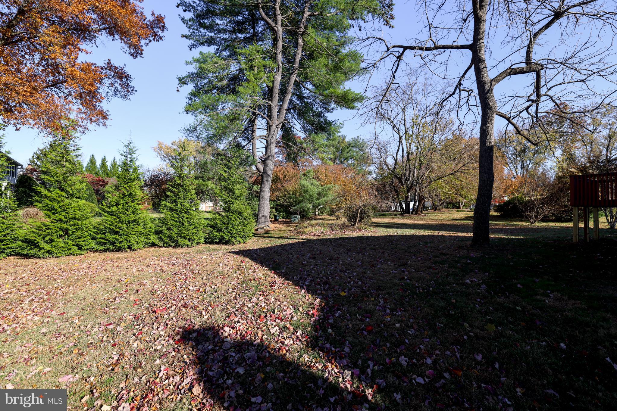 FALLS MANOR - Residential Lease