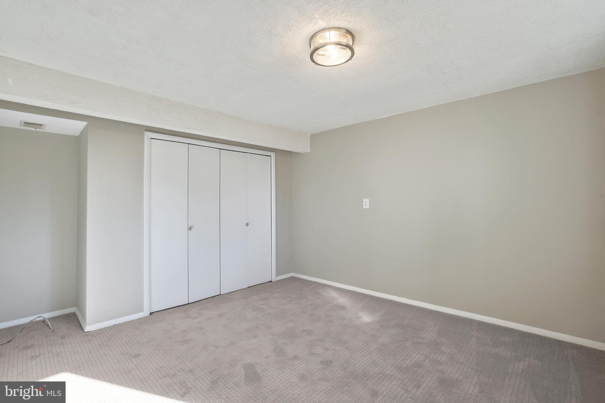 FALLS MANOR - Residential Lease