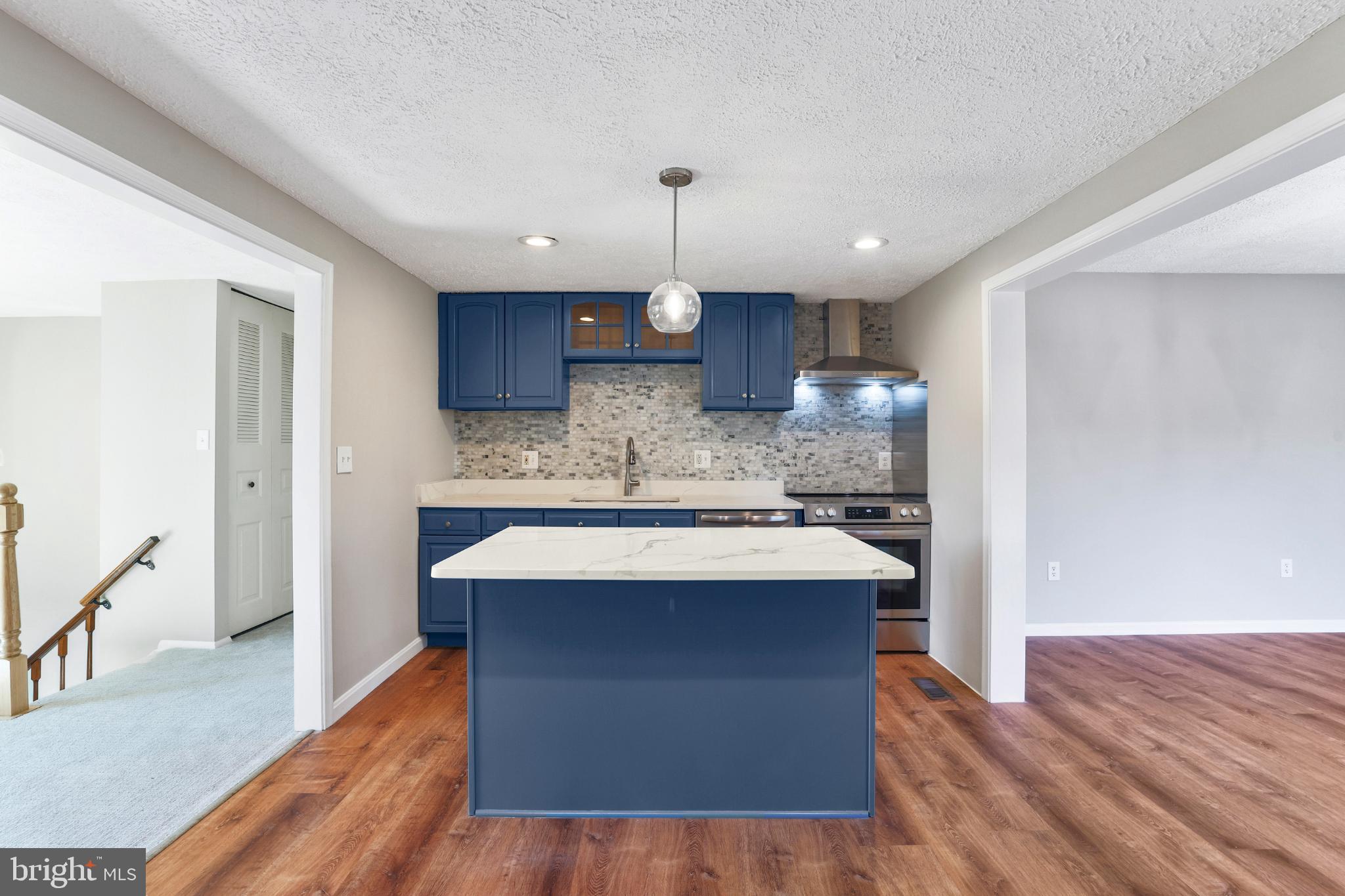 FALLS MANOR - Residential Lease