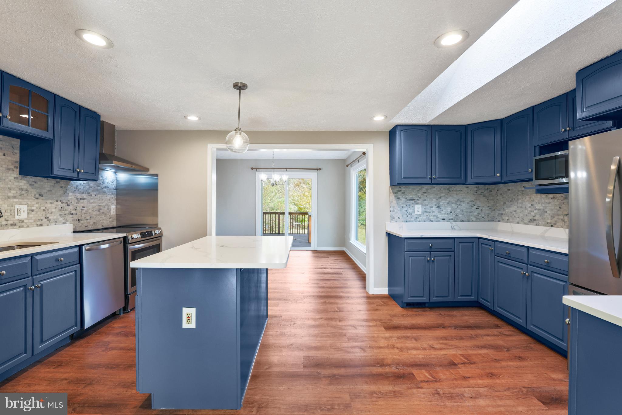 FALLS MANOR - Residential Lease