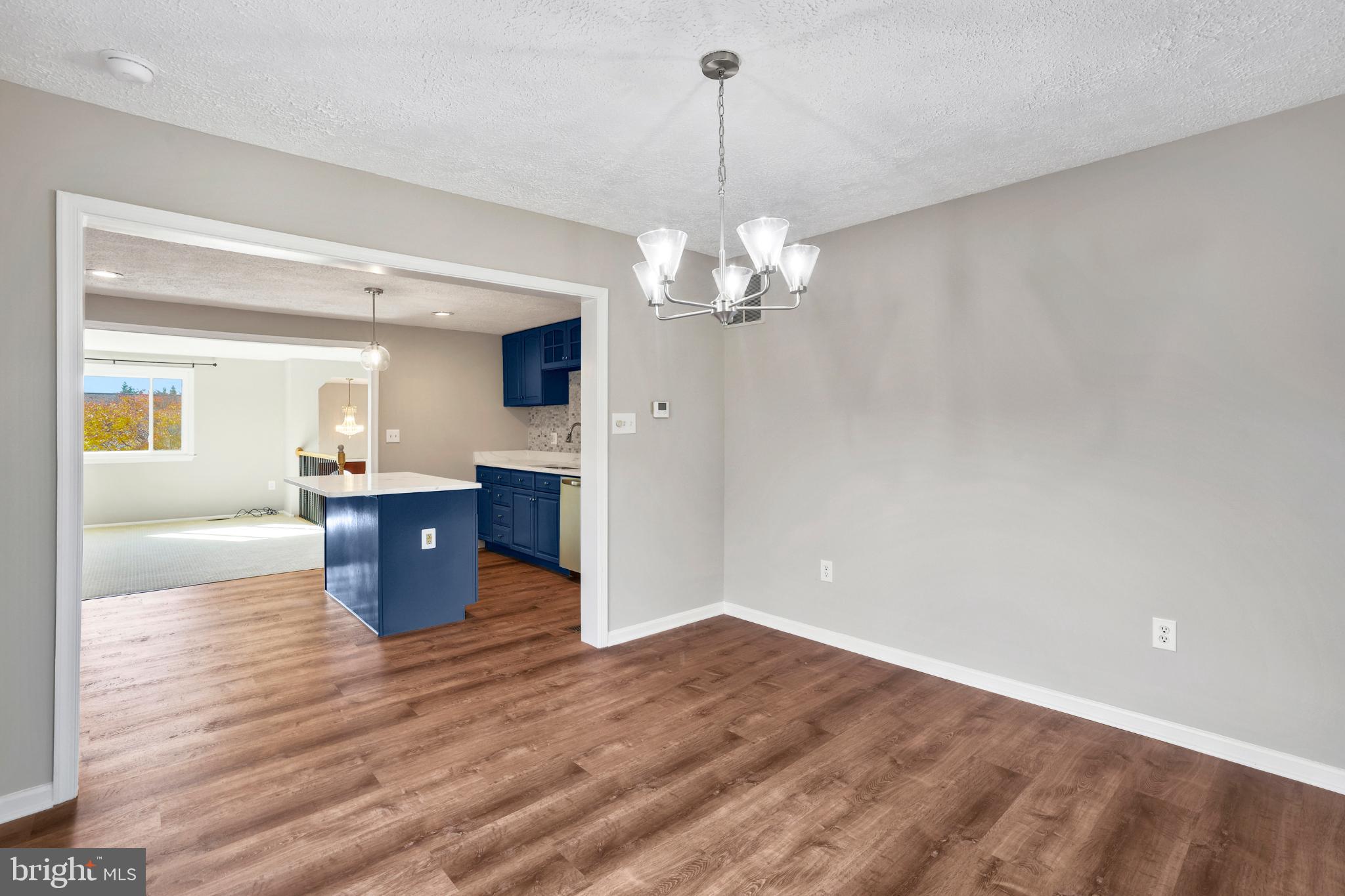 FALLS MANOR - Residential Lease