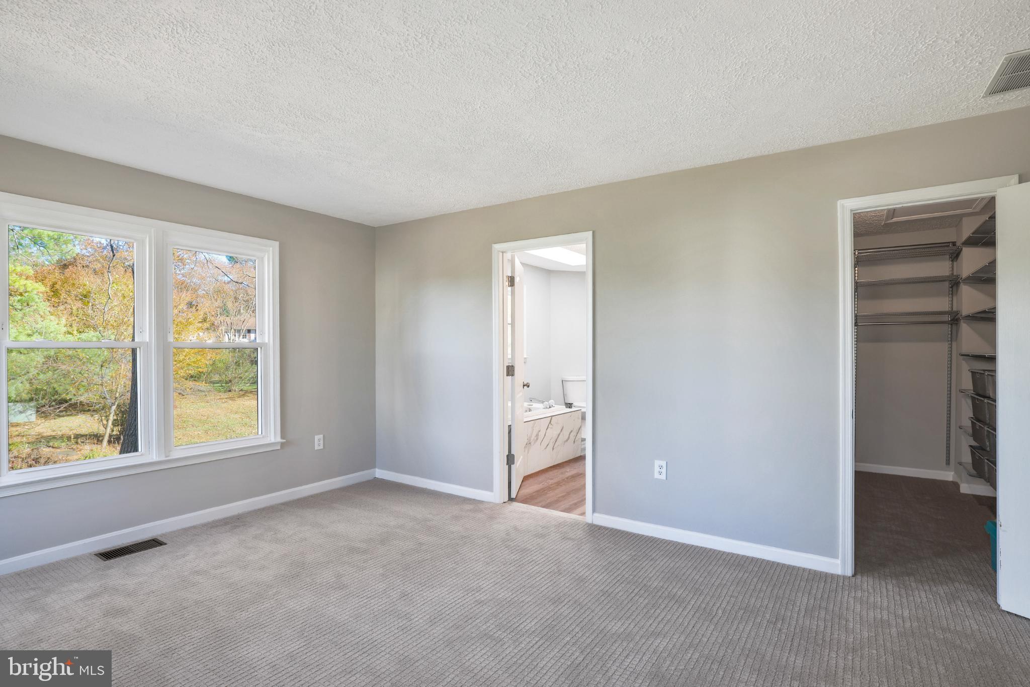 FALLS MANOR - Residential Lease