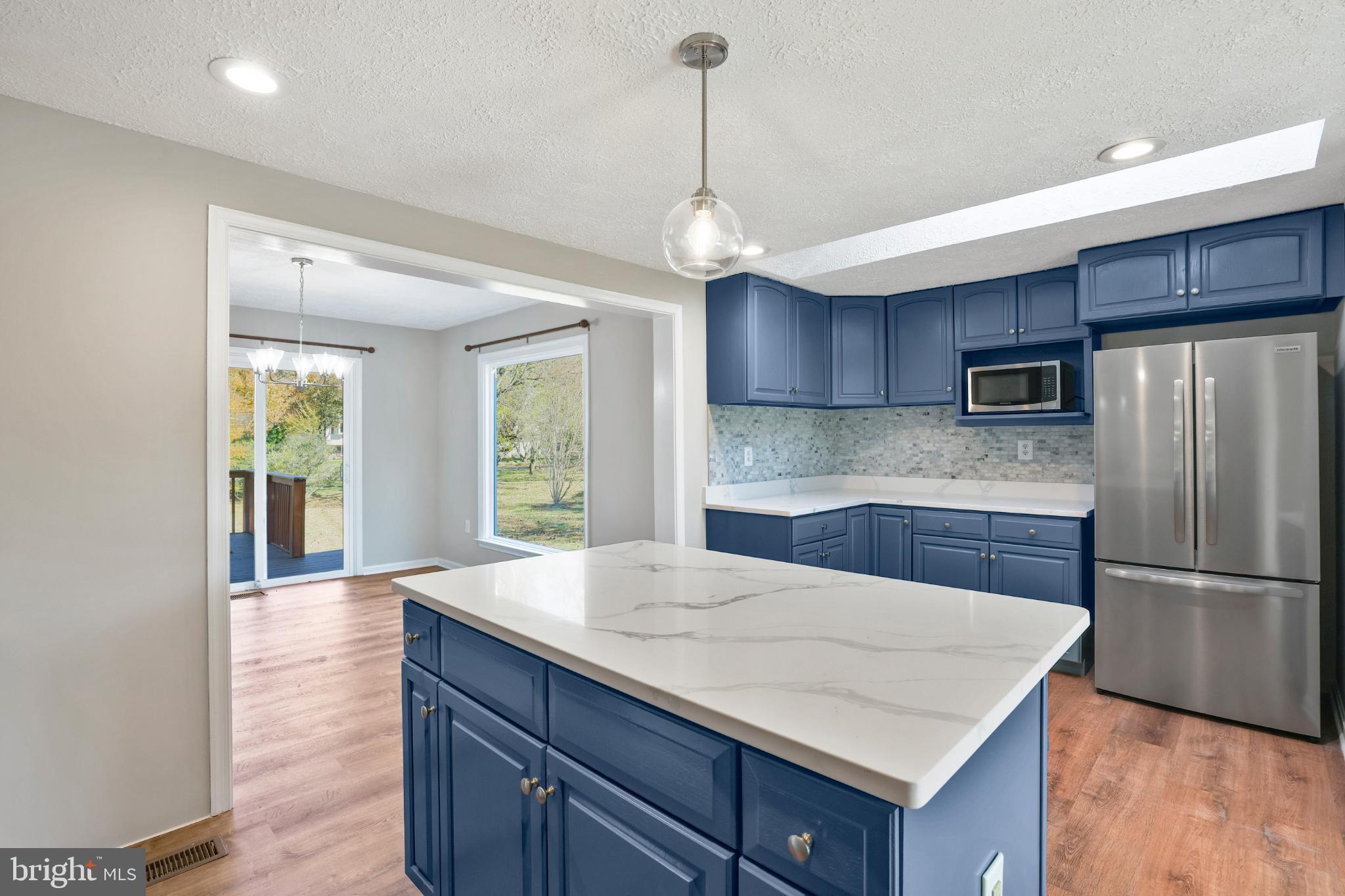 FALLS MANOR - Residential Lease