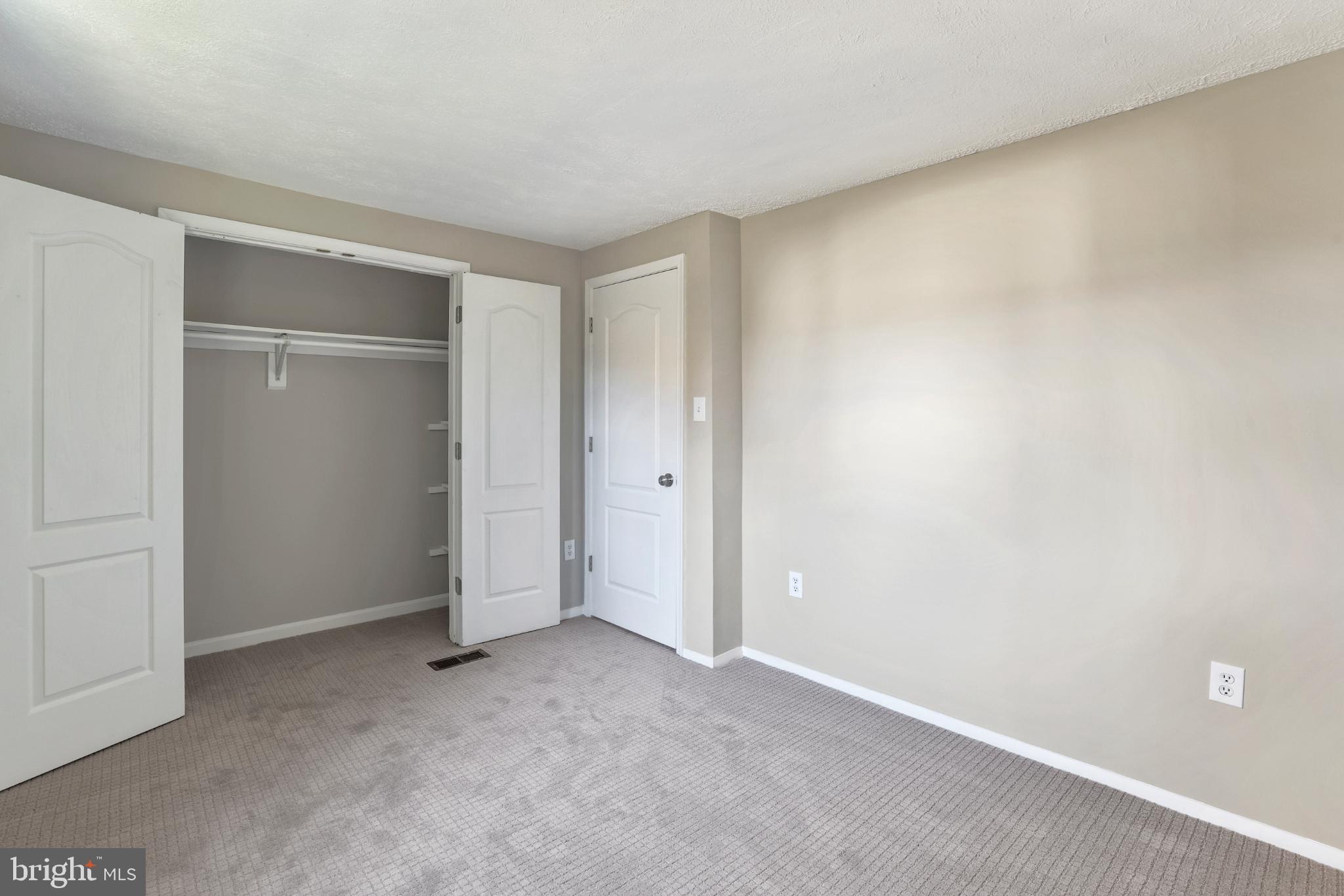 FALLS MANOR - Residential Lease