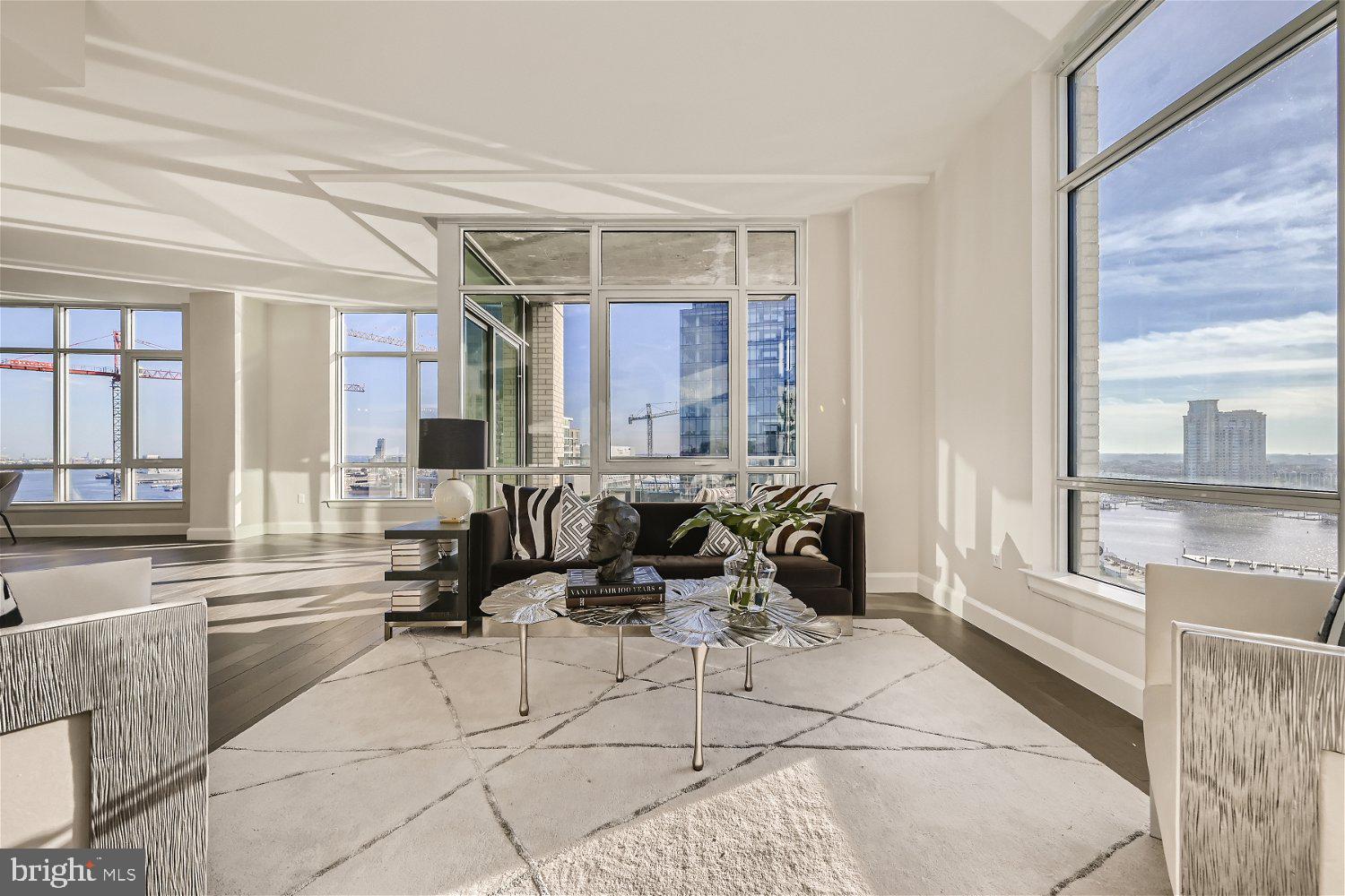 HARBOR EAST - Residential