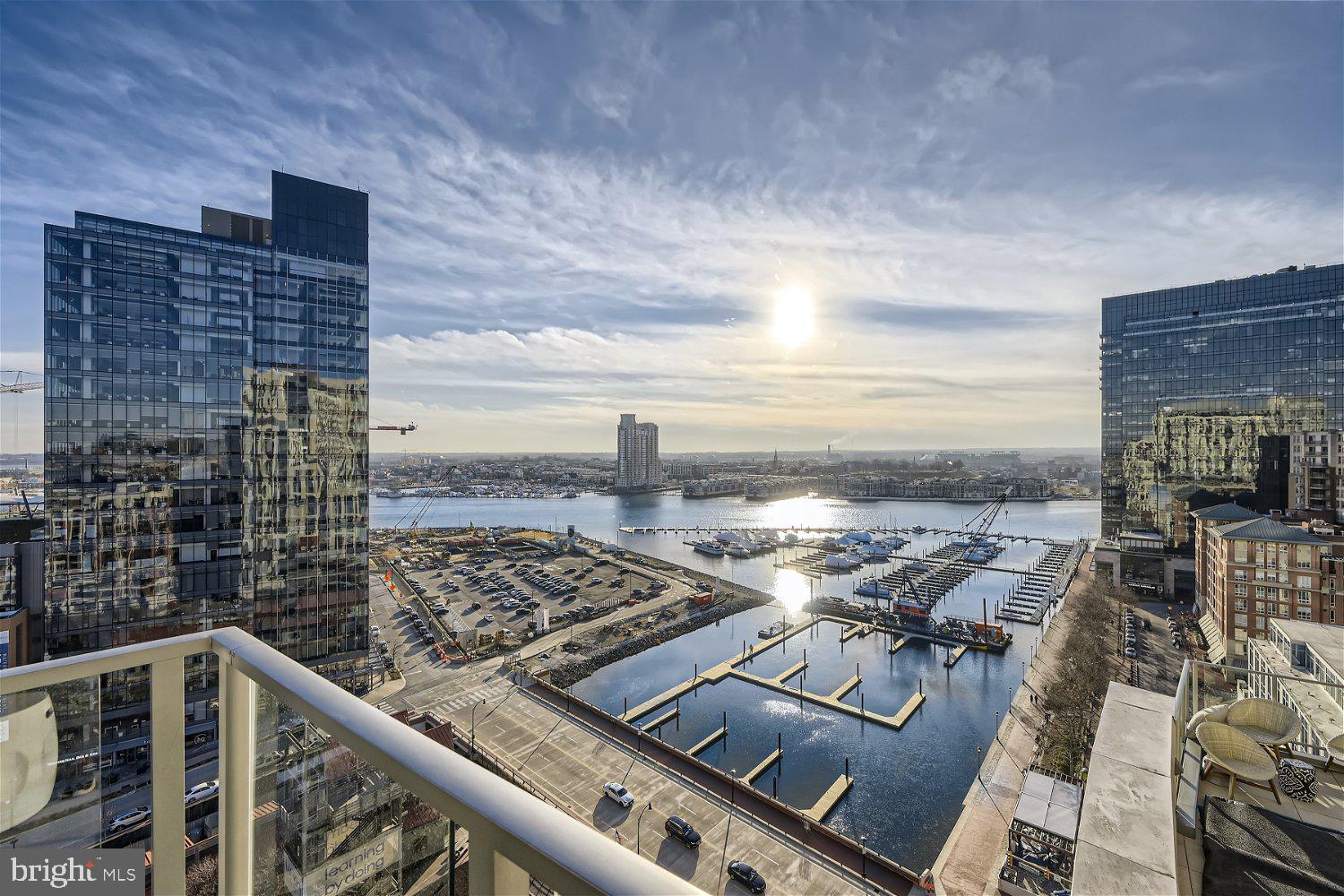 HARBOR EAST - Residential