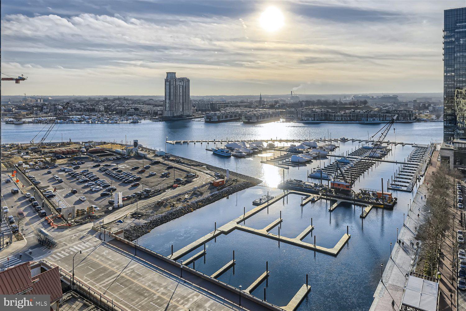 HARBOR EAST - Residential