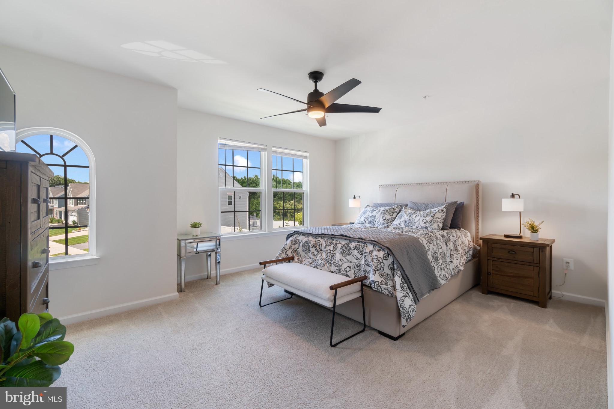 HAWKINS MANOR - Residential