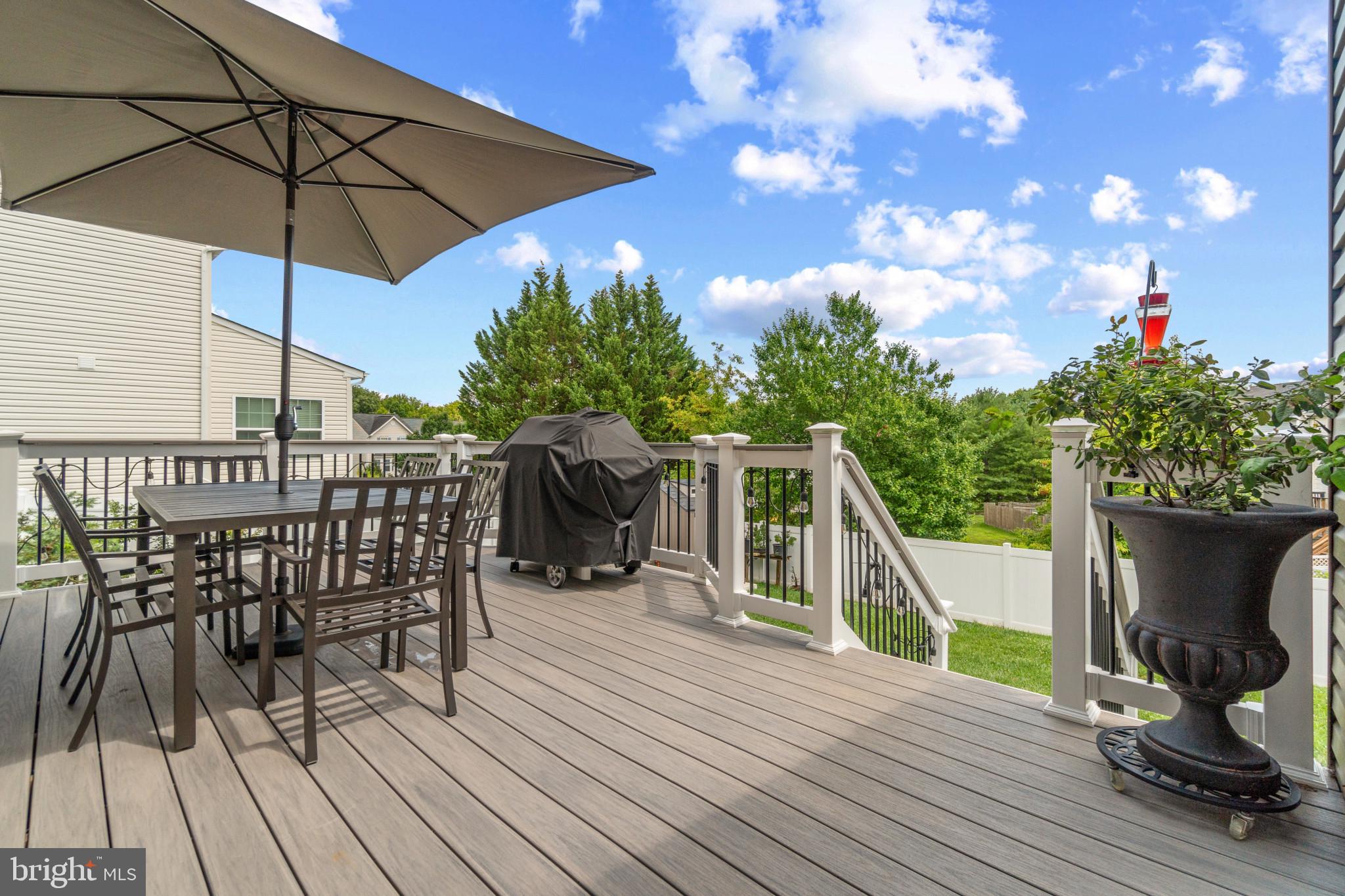 HAWKINS MANOR - Residential