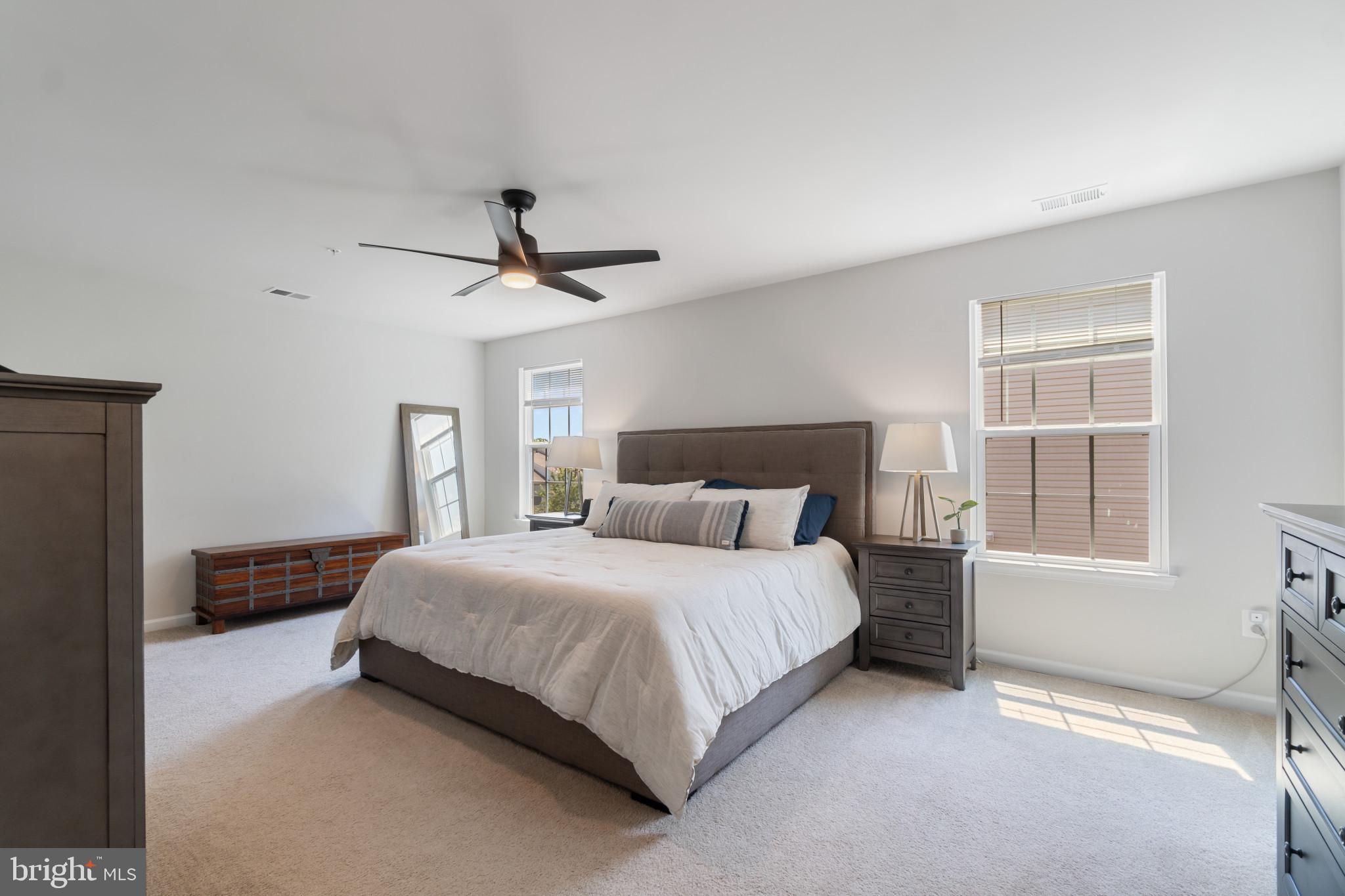 HAWKINS MANOR - Residential